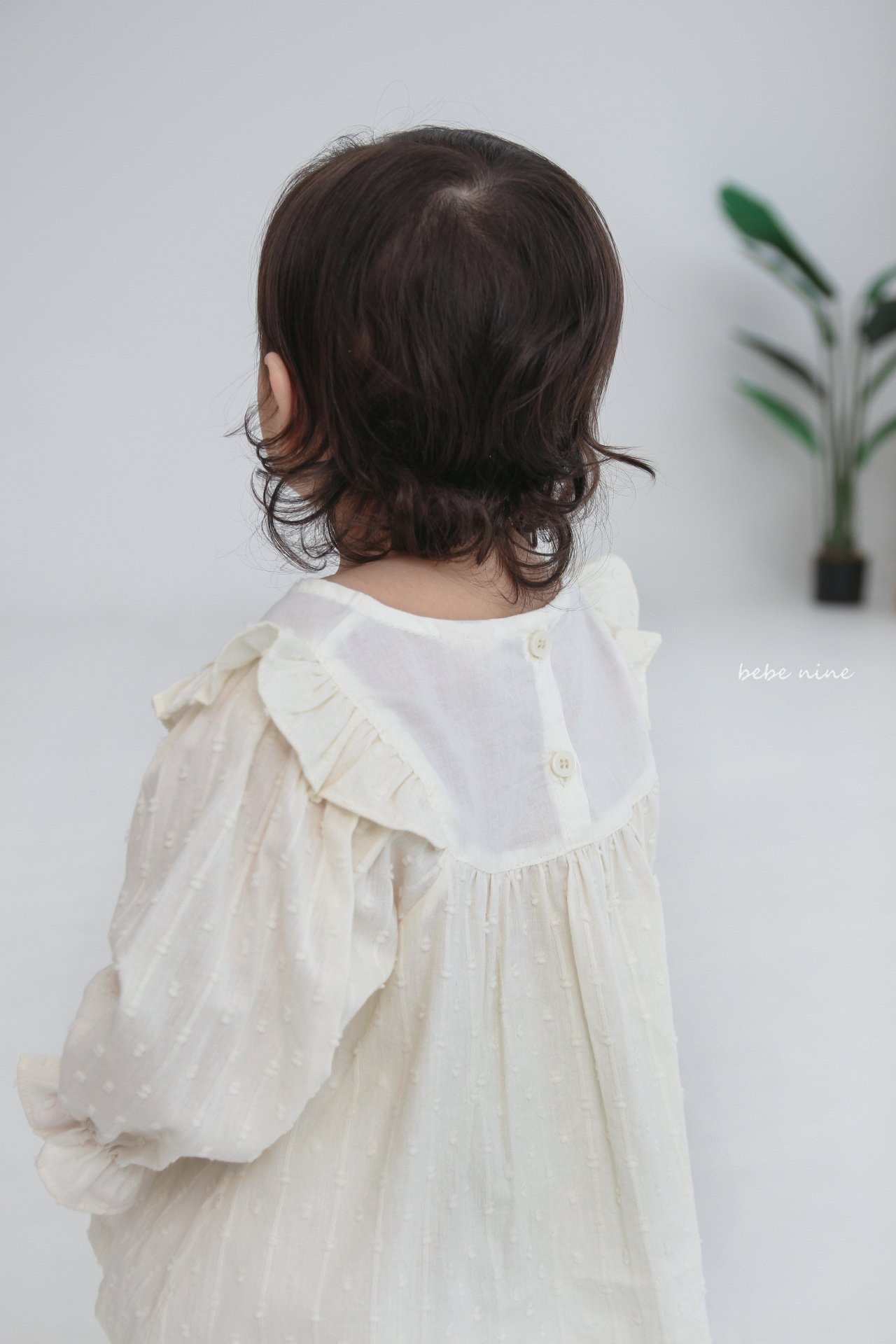 🌸預訂 韓國直送🌸🇰🇷Bebenine兩色荷葉花邊闊領上衣燈籠褲套裝