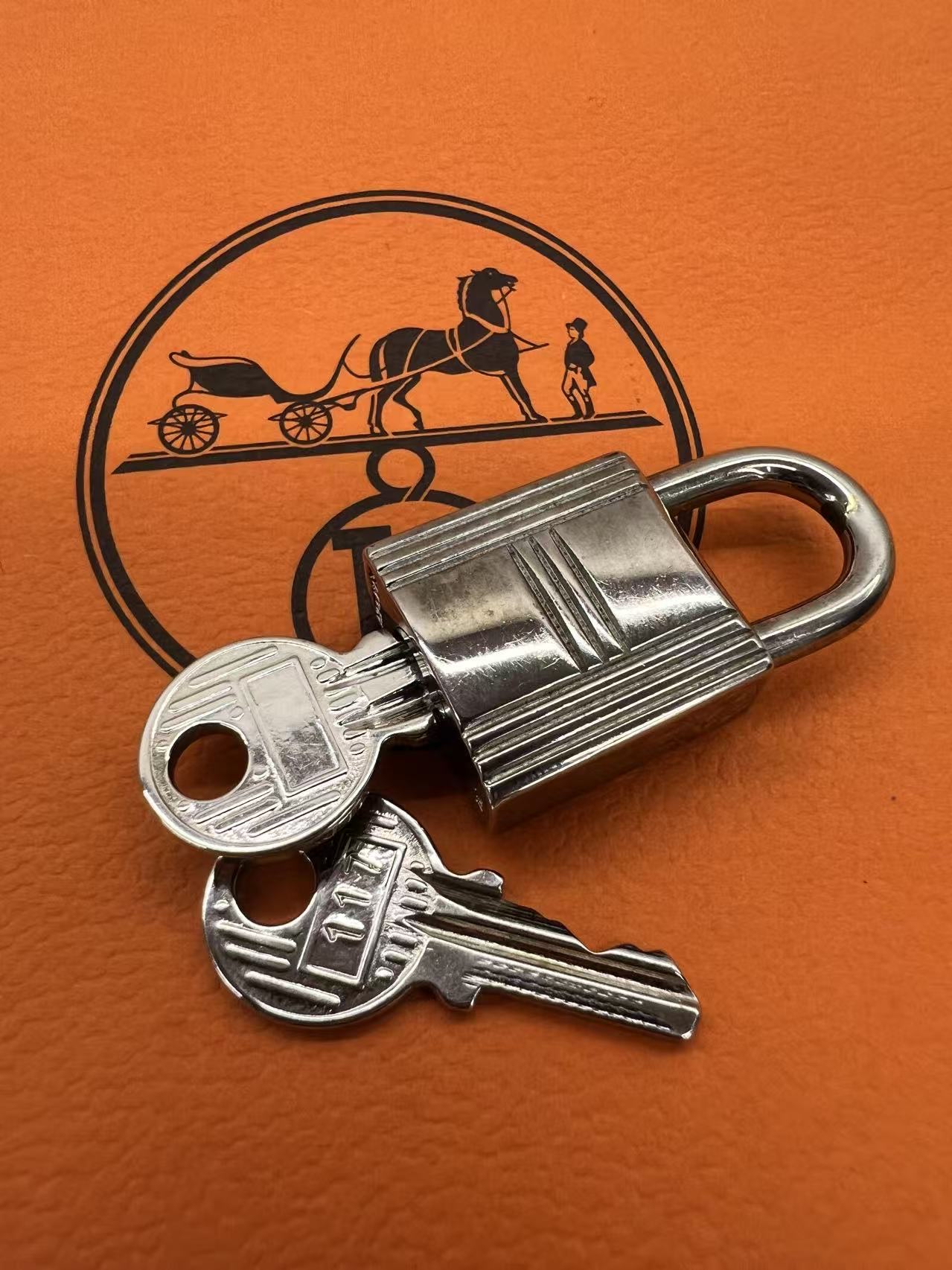 Hermes Cadena Lock and Key Set