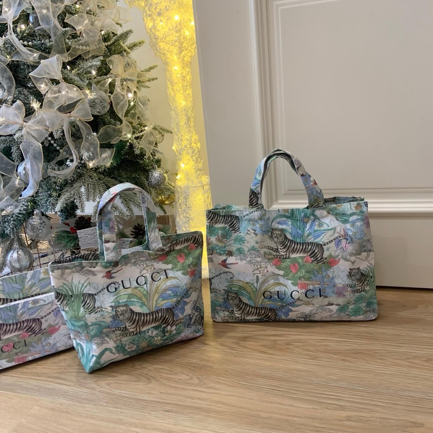 *😍VIP Gift🩷Gucci 🌿經典森林圖案帆布手提包✨ 屬美妝消費滿額贈品*