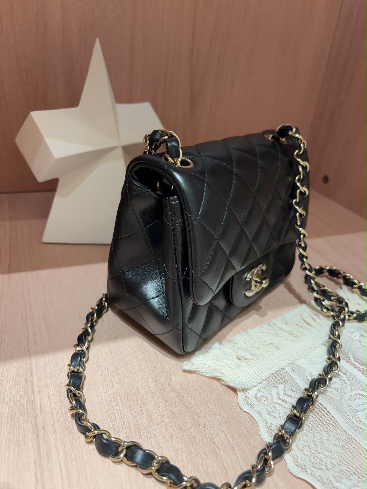 CHANEL mini flap classic flap 17cm Gold CF17 A35200 ,100%Authentic,98%new ✅晶片✅塵袋✅盒 