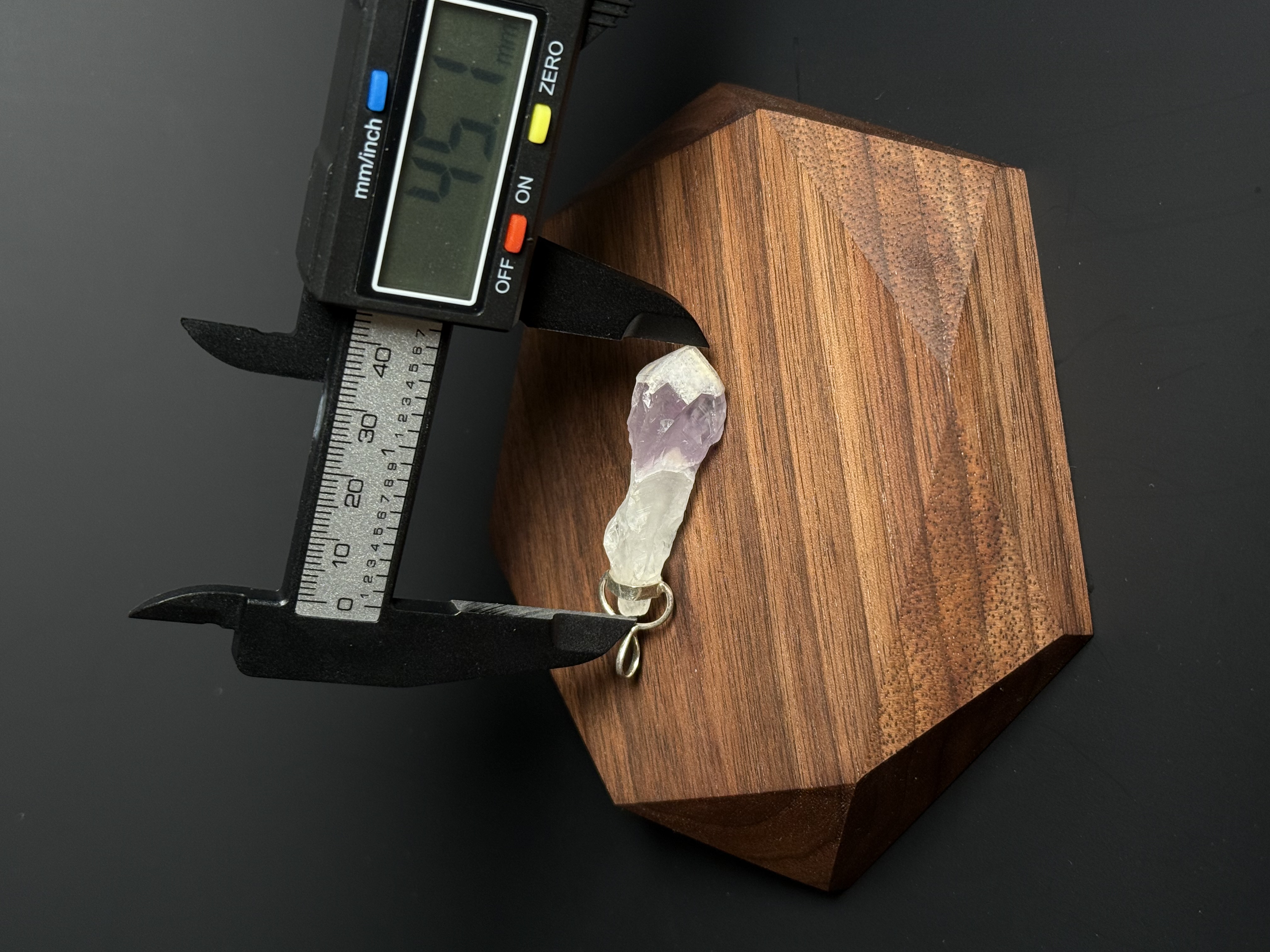 巴西紫晶原礦吊咀 (45.1 mm) (Option 1)