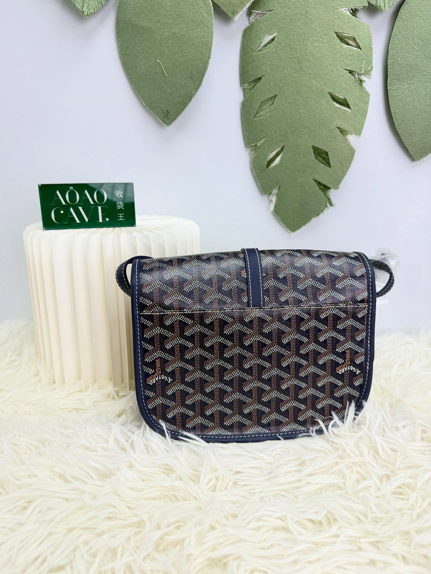 💛全新！💙深藍色PM size 郵差包 專門店單 全套🛍️