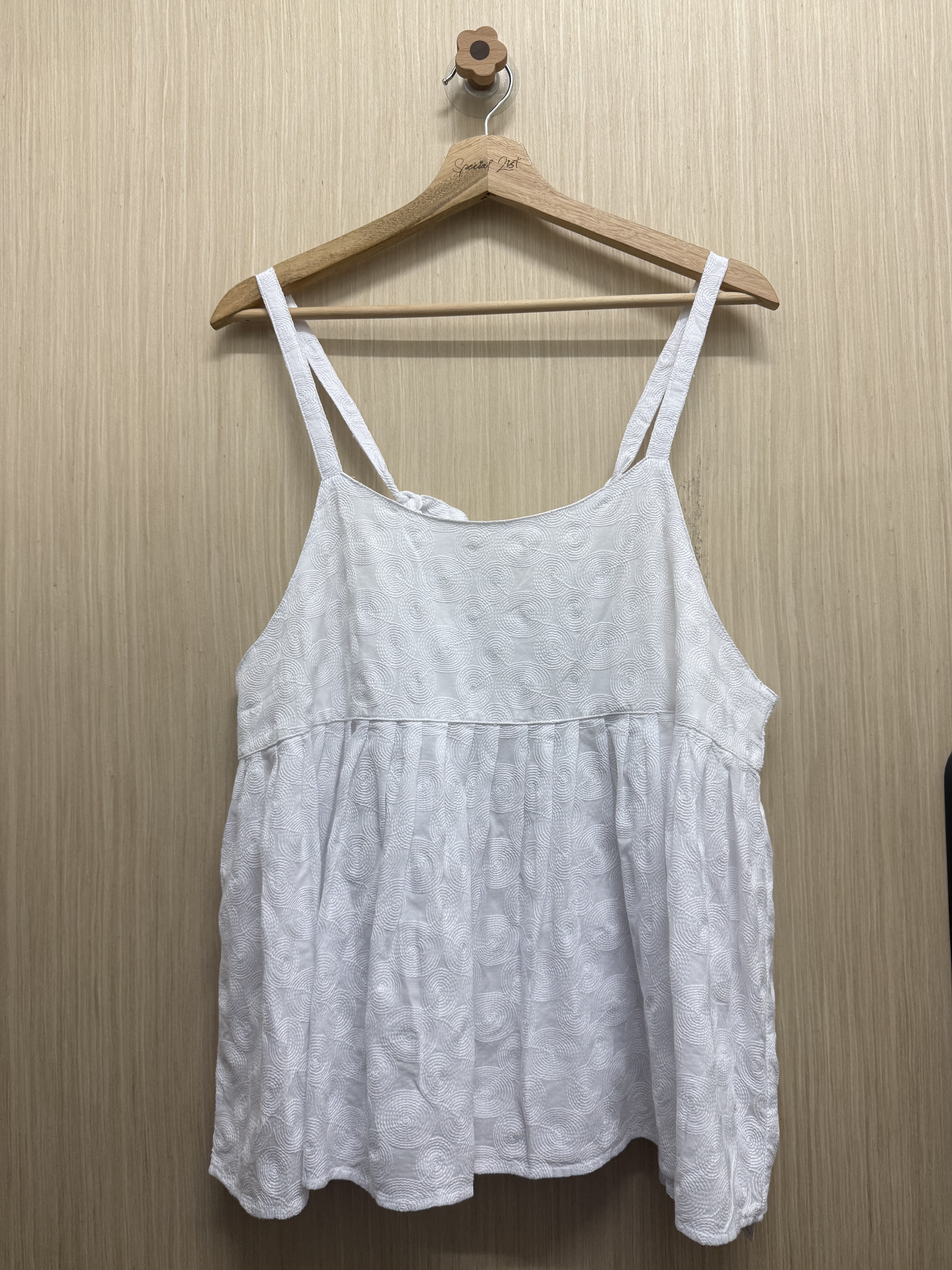 立體圈圈紋吊帶（白色）