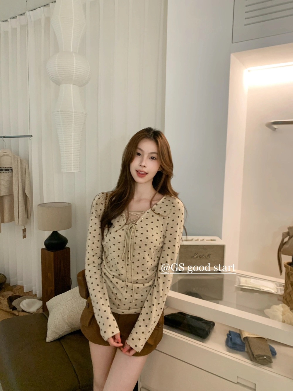 韩系复古纯欲系带氛围感修身小衫(配可拆卸毛领) Korean Vintage Coquette Fitted Top with Detachable Faux Fur Collar
