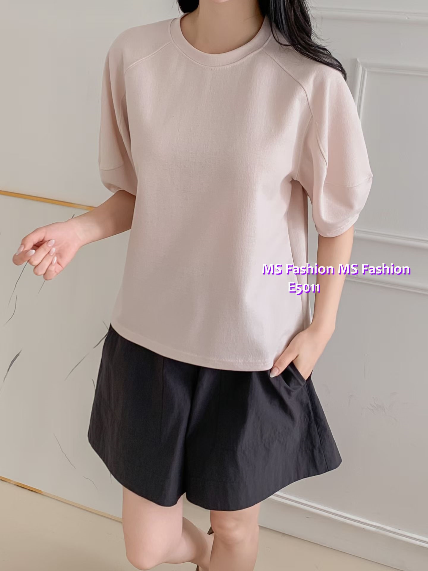 E5011 淨色泡泡袖top