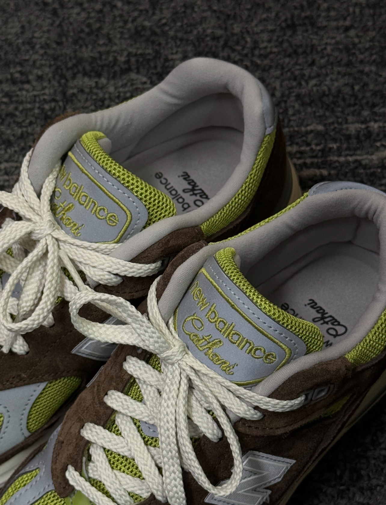 U991CK2 KITH x Danielle Cathari x New balance 991 v2  MiUK Reverse Matcha U991CK2