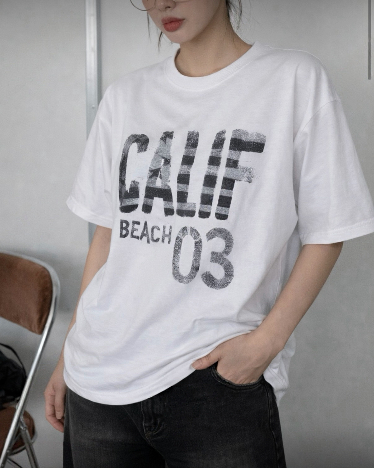 Vintage Wash Graphic Oversized Tee⁠