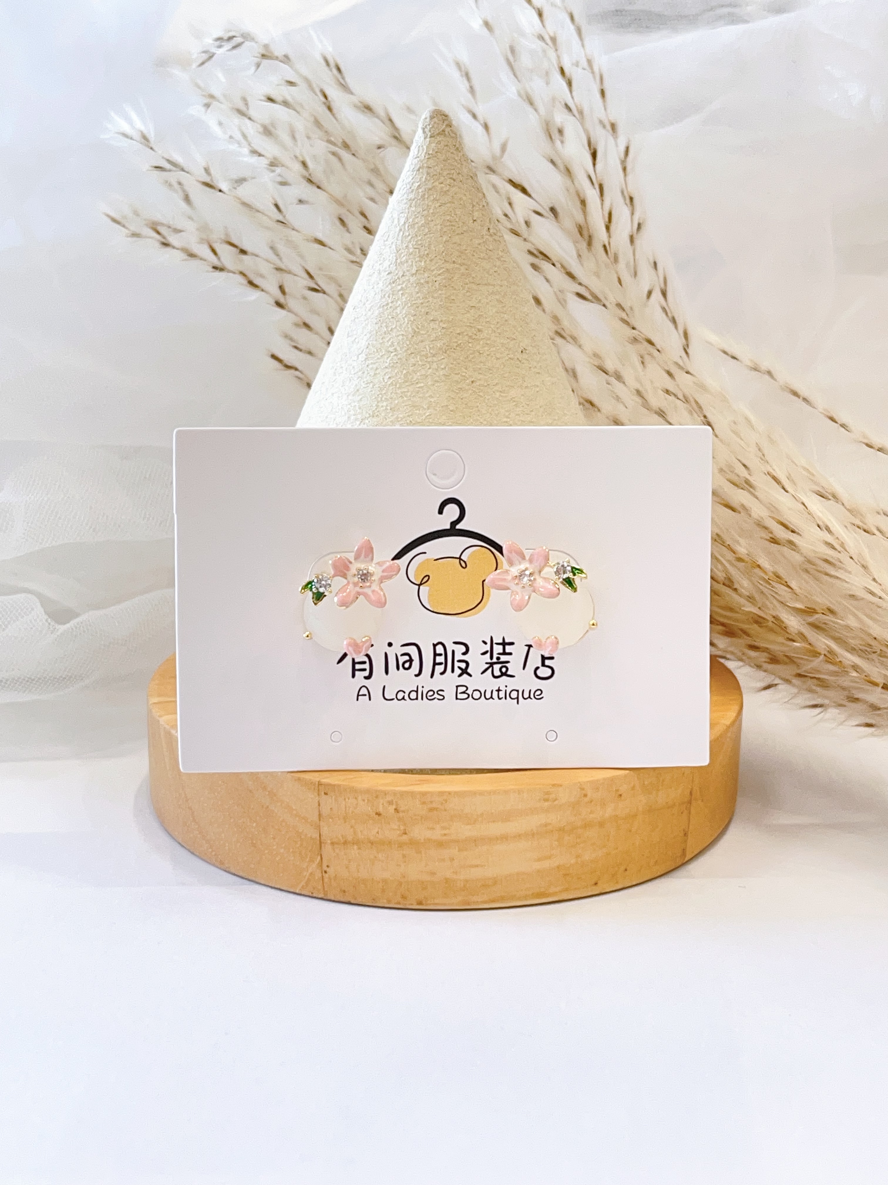 珐琅花朵甜美气质耳环