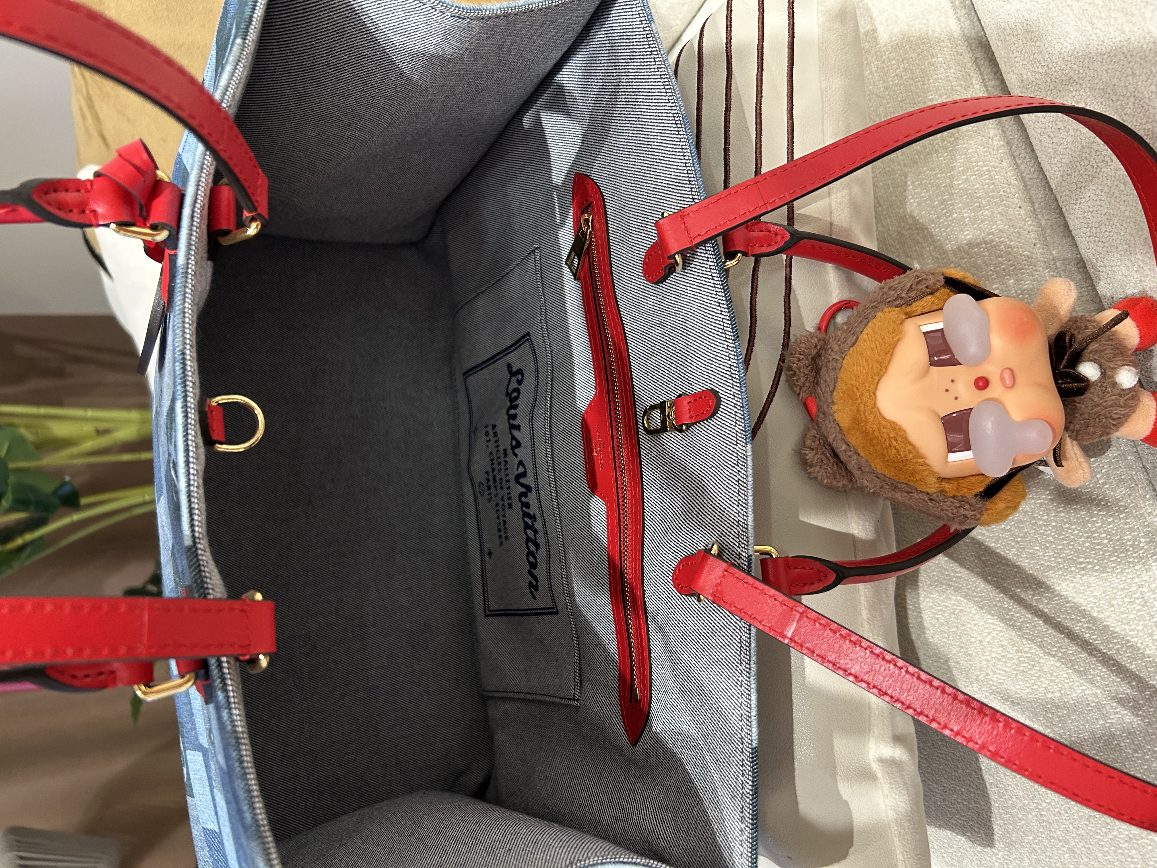 LV  On The Go M44992 Denim 限量版patch work 牛仔布100%Authentic, 98%New ✅Dust bag