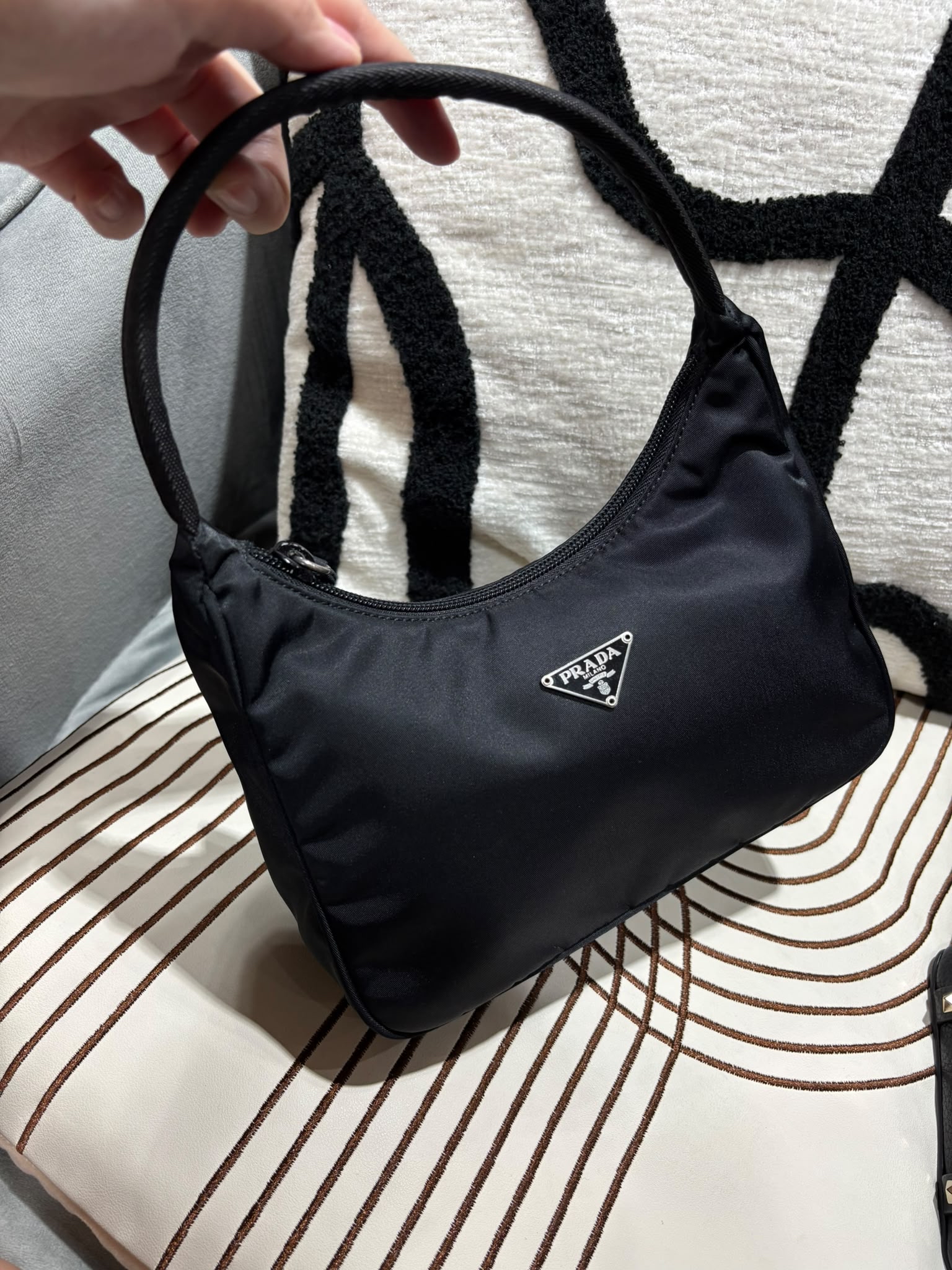 Prada nylon hobo nylon Shoulder Bag 100%Authentic,98%new✅dust bag 