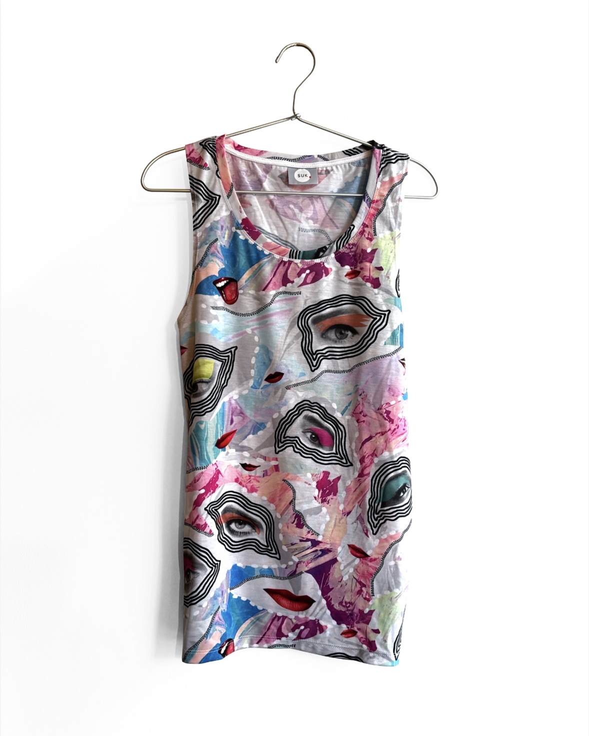 Conversation II - Statement Top