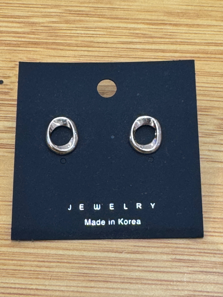 Ocr Irregular Circle Vintage Stud Earrings