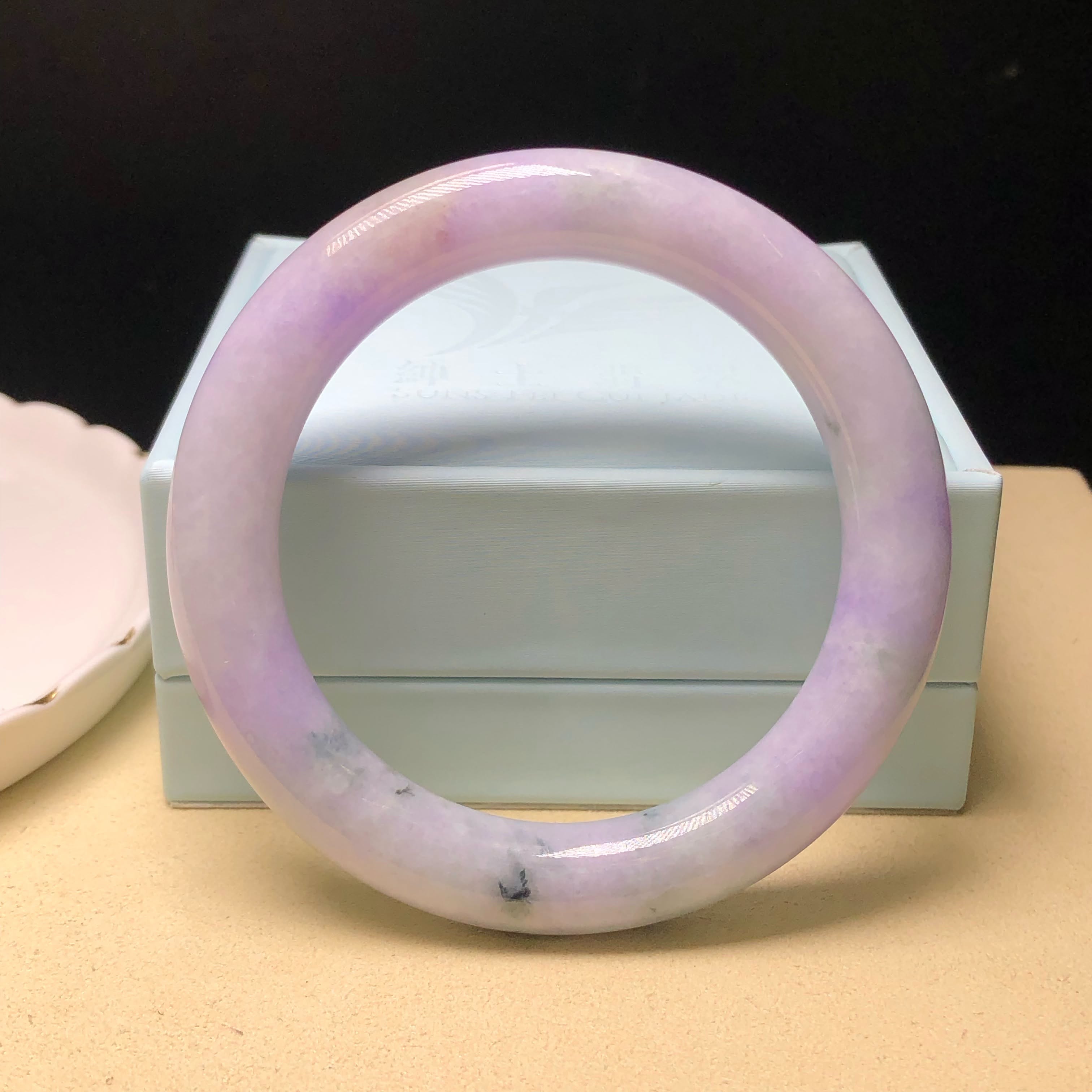 C06813 藍紫飄藍花圓鐲57.4mm(有裂)