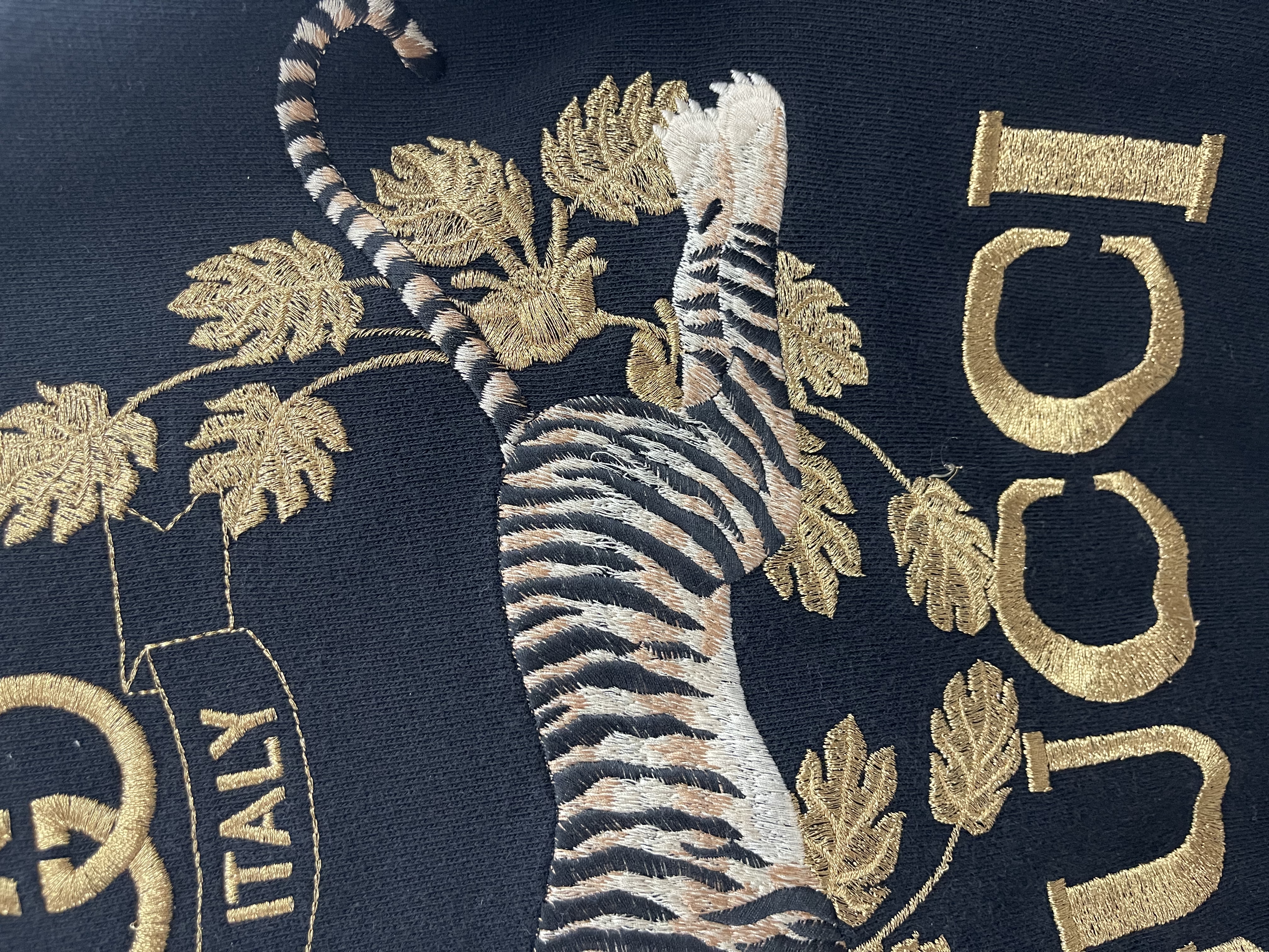 Pre-owned Gucci Tiger Sweatshirt/ Product Code: 26022806