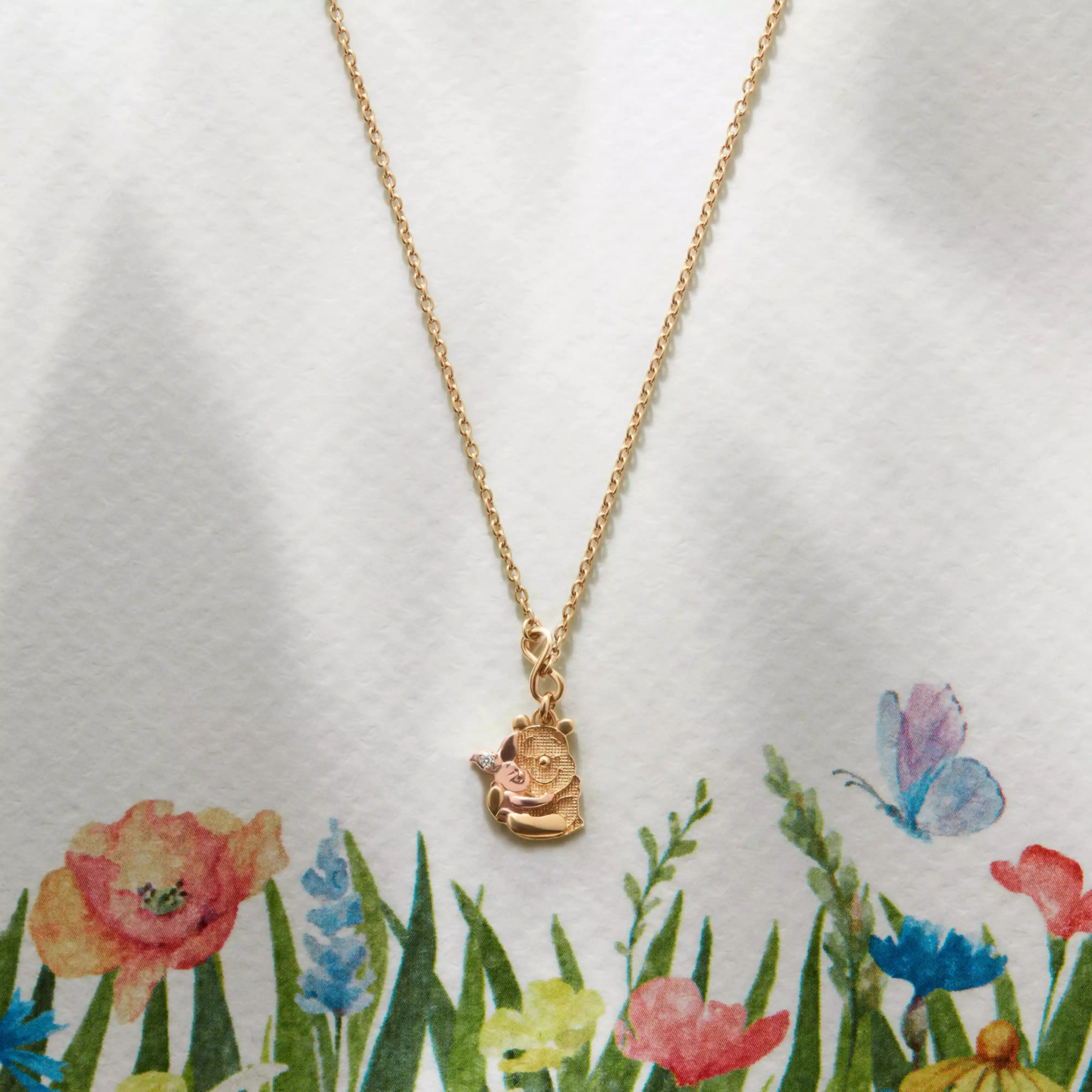 🌸 【預訂】RAVIPA x Pooh & Piglet 頸鏈<GD>- POOH HUNNY DAY 2026