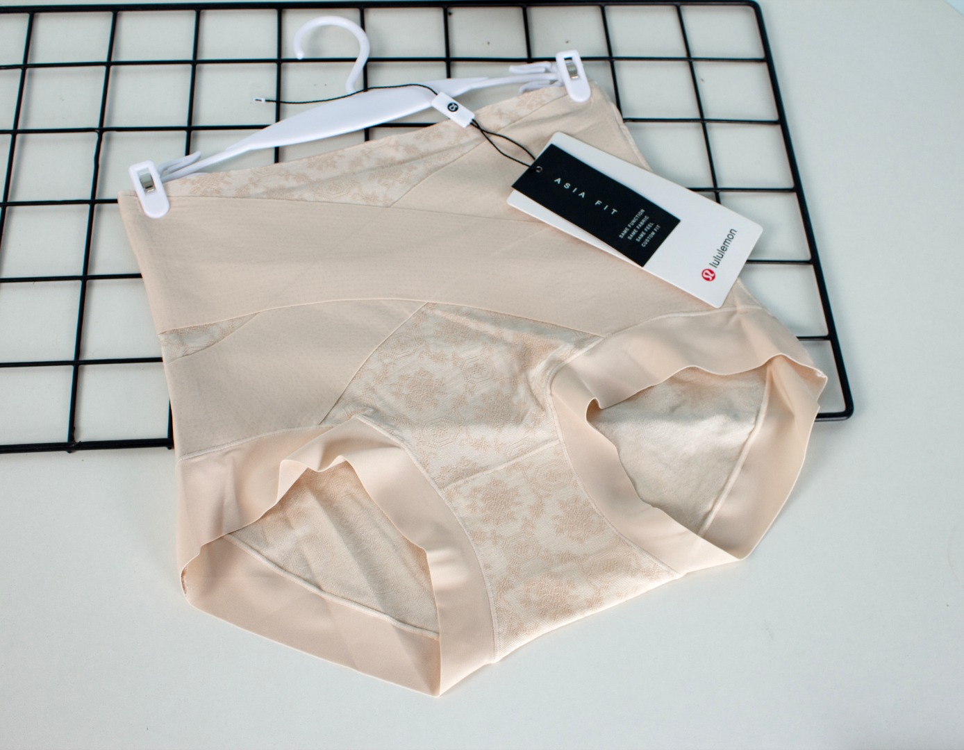 $188套2件装。🔥 lululemon／露露 收腹提臀瑜伽打底褲 🔥（✨加專櫃包裝盒 )