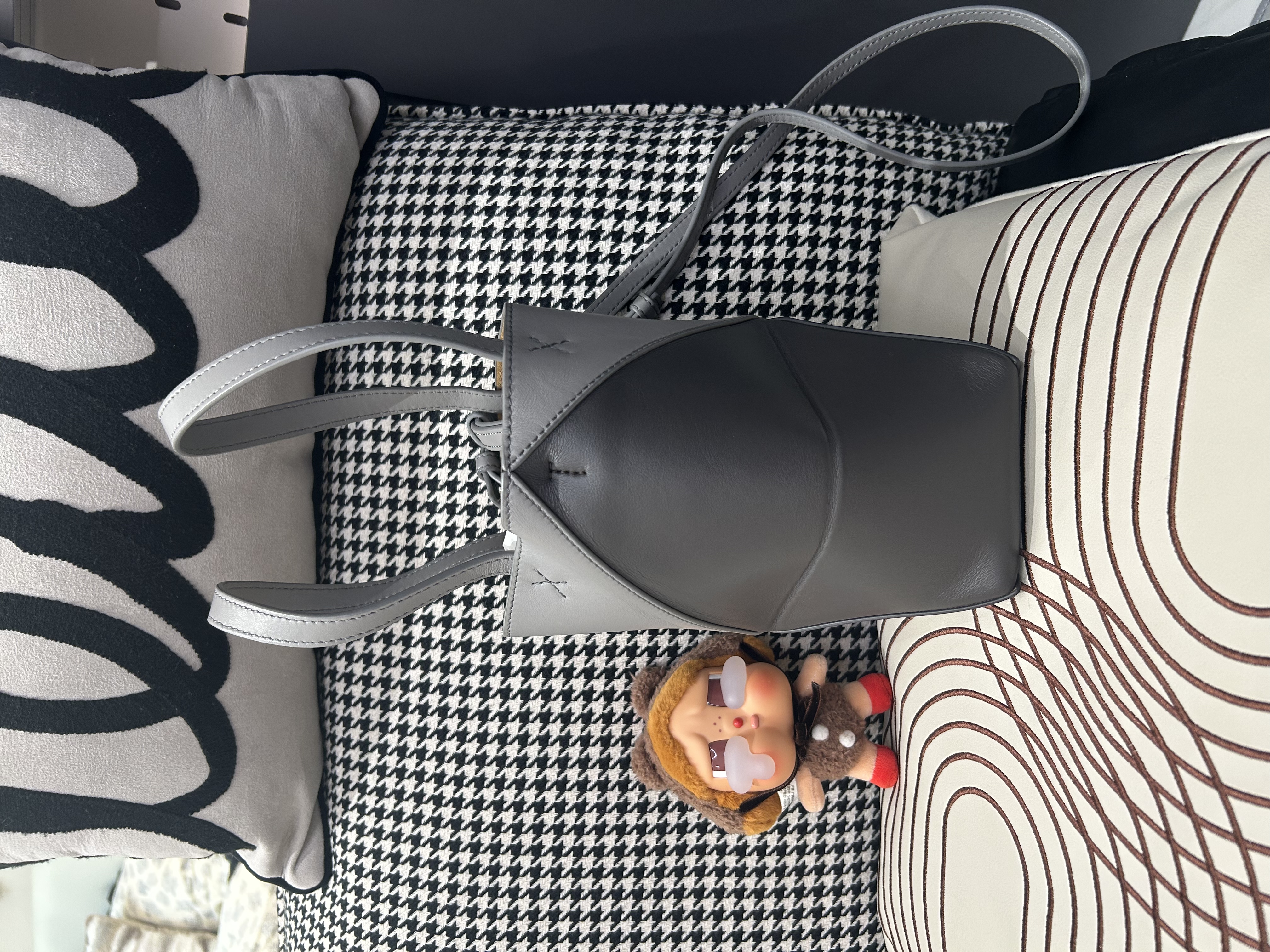 Loewe Mini Fold Tote bag 深灰牛皮拼銀色 100%Authentic, 98%New ✅Dust bag