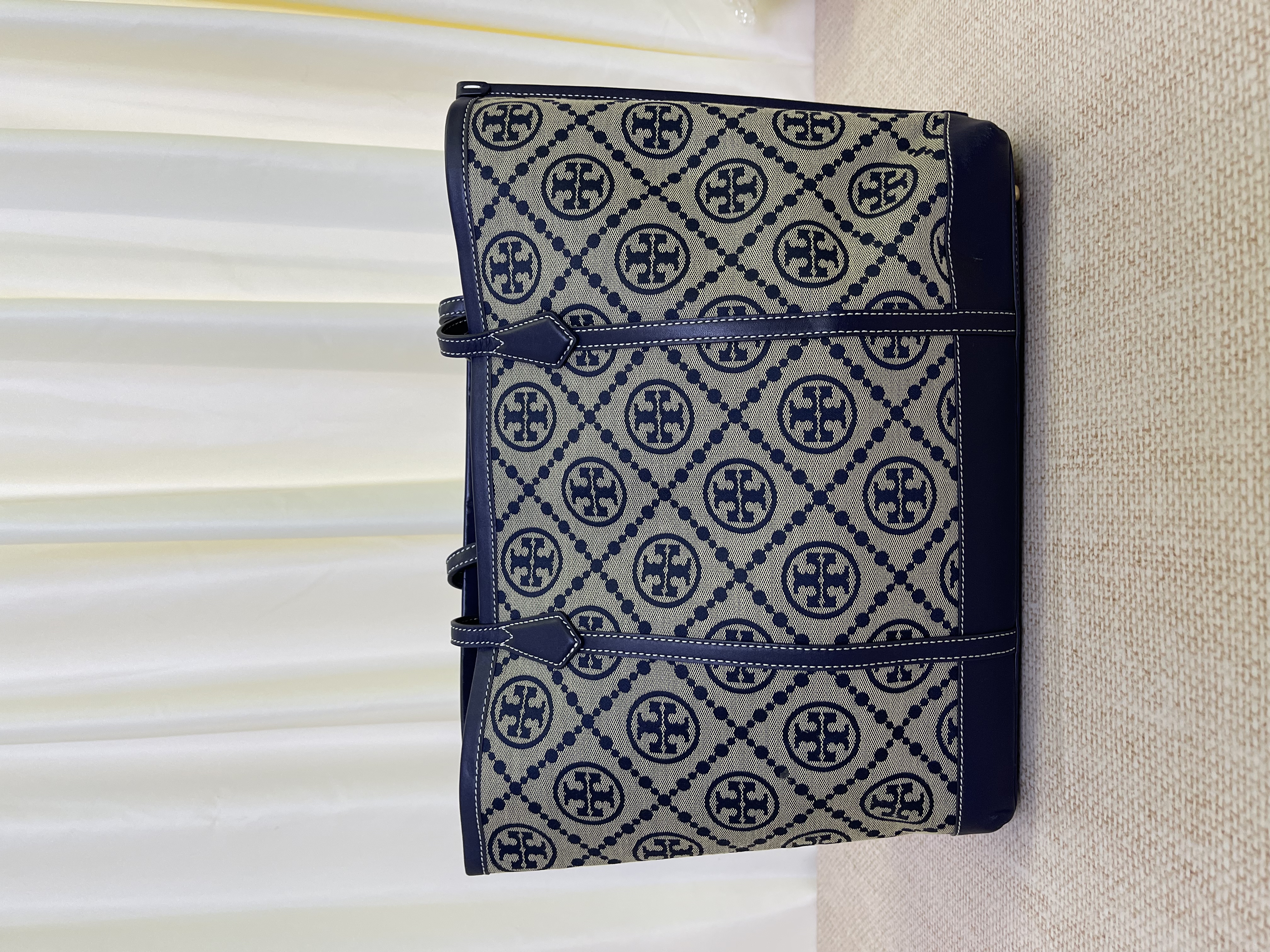 Pre-Owned Tory Burch T Monogram / Product Code:  26030901