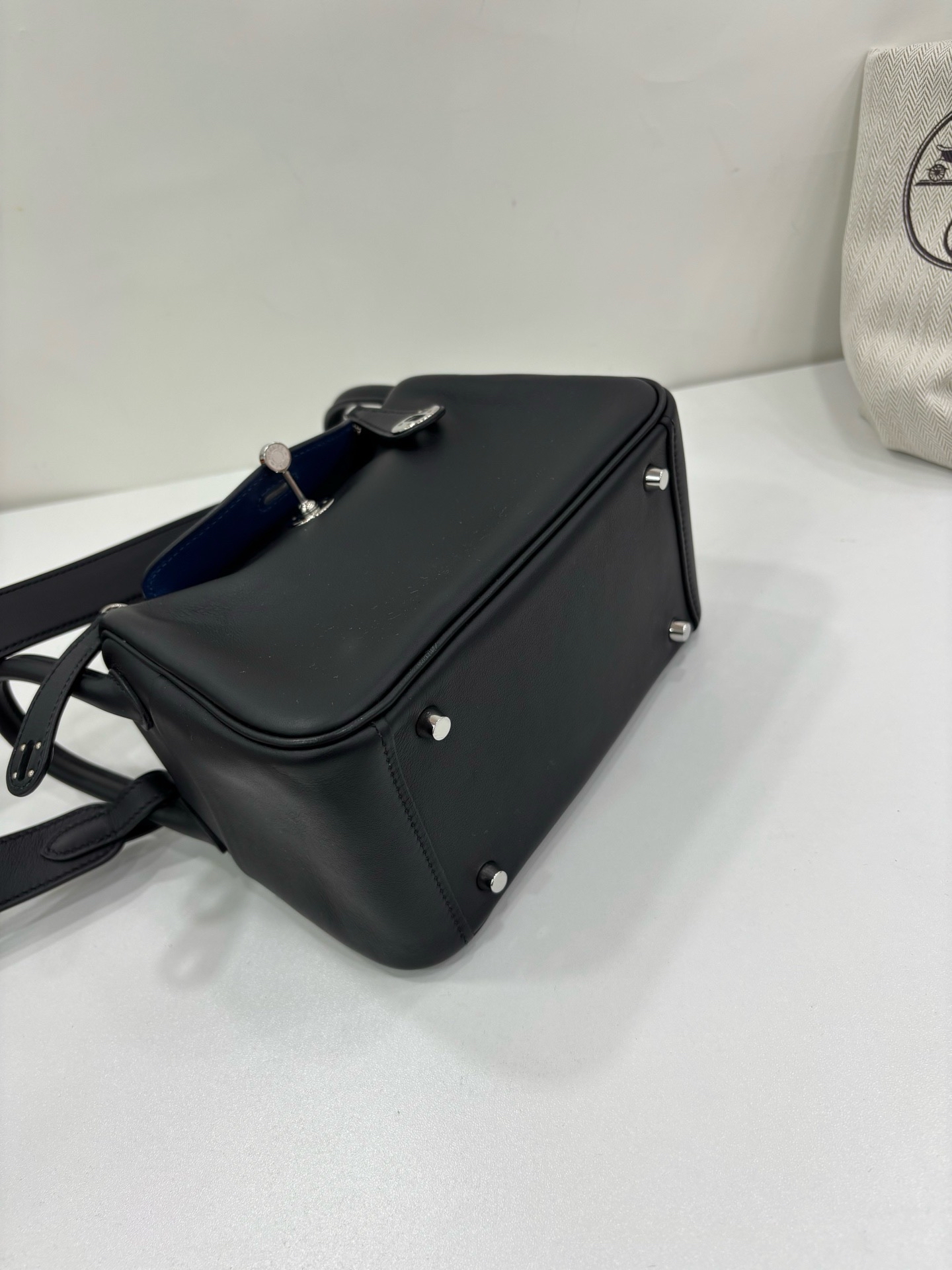 Unused Item HERMÉS Mini Lindy Stamp W / Product Code: 26052301