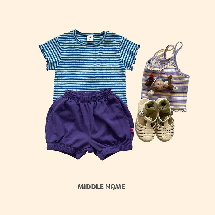 🇰🇷middle name tee