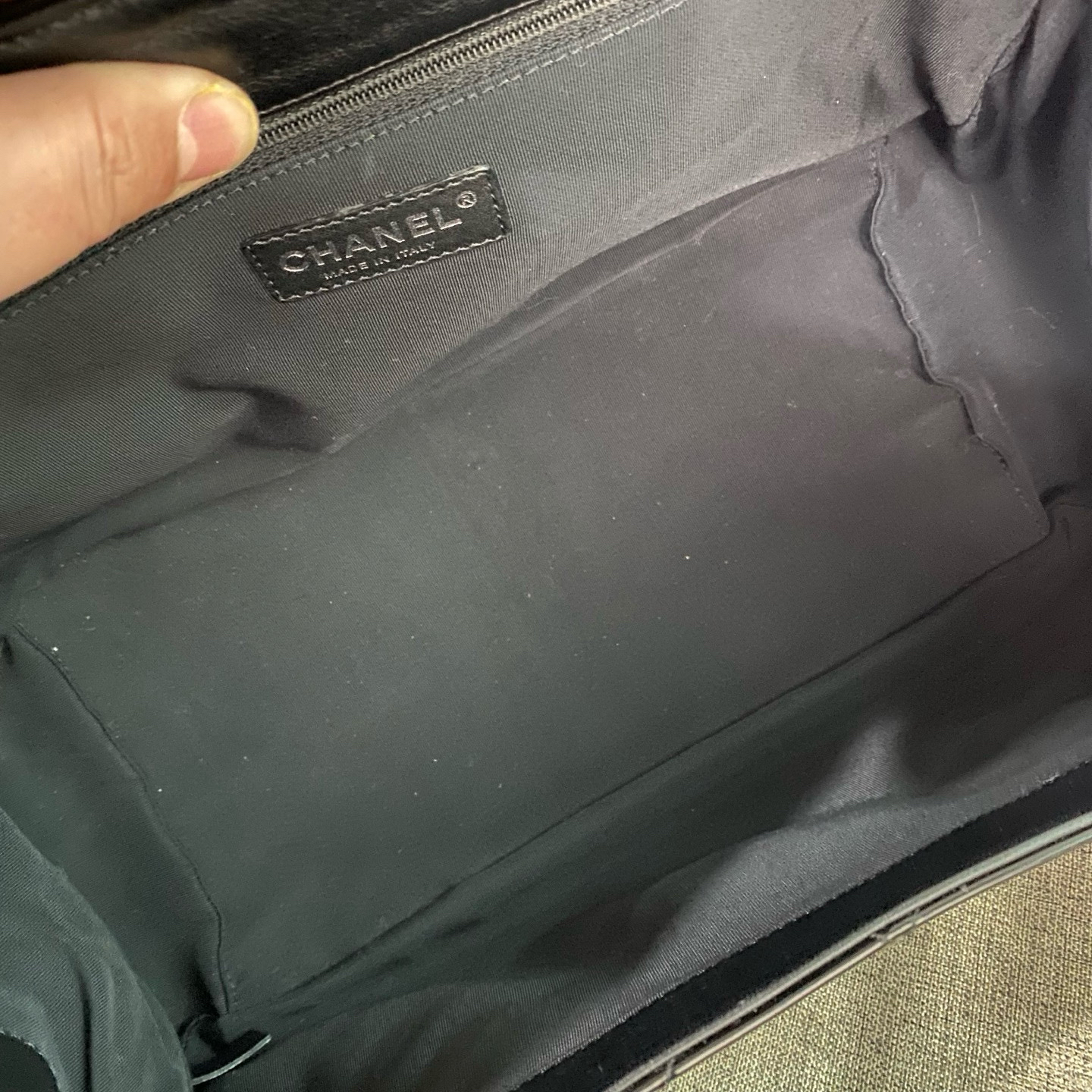 【預訂貨品】chanel黑銀2.55漆皮腋下包👜14開