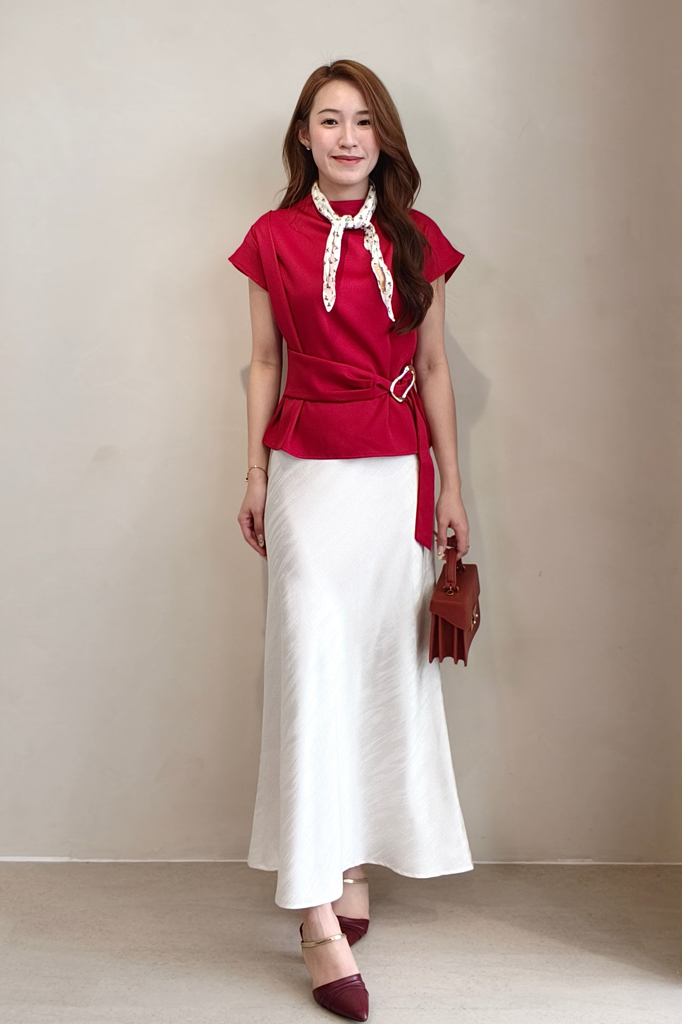 13095 Asymmetric Buckle Waist Top