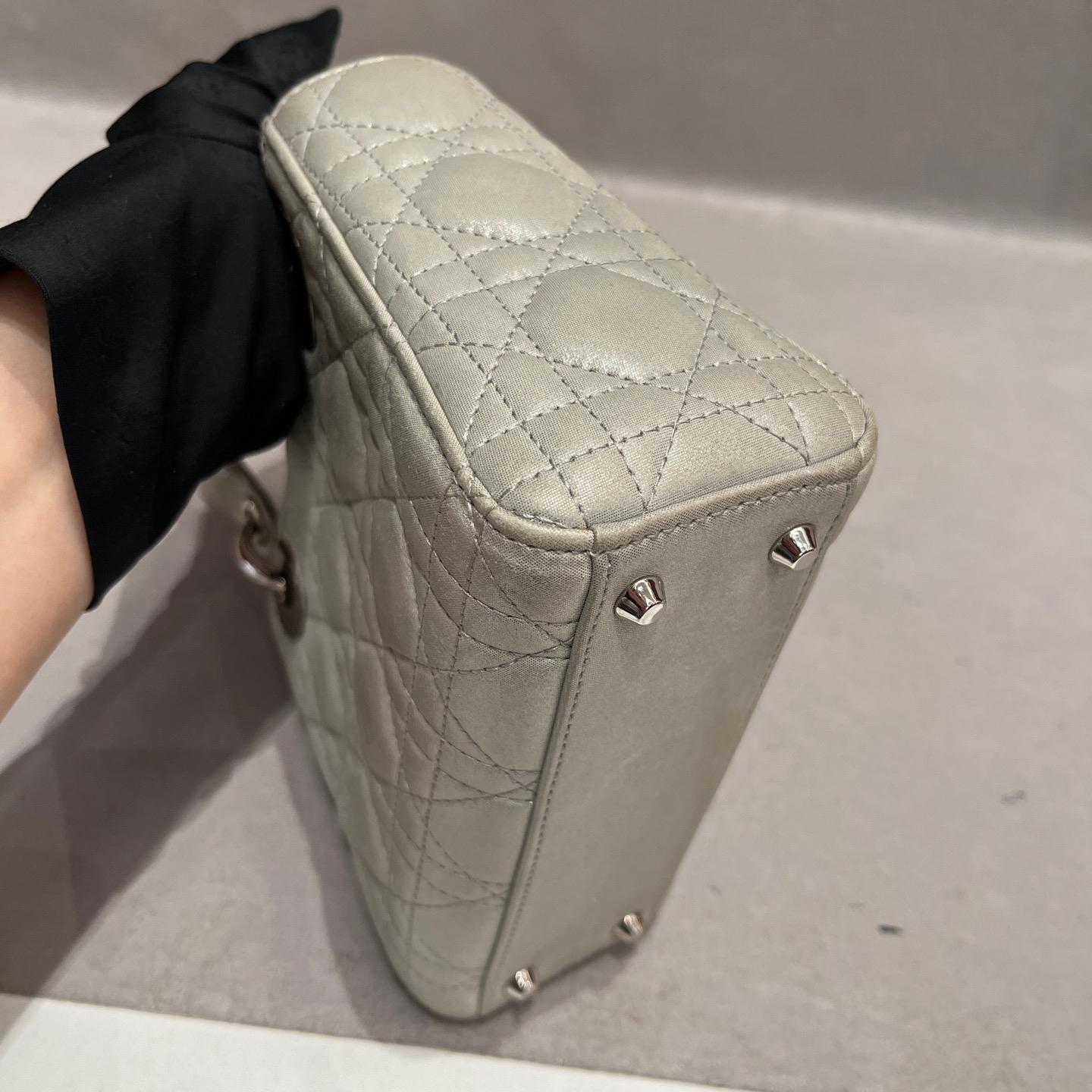 【預訂貨品】Lady dior三格珠光灰銀扣戴妃包