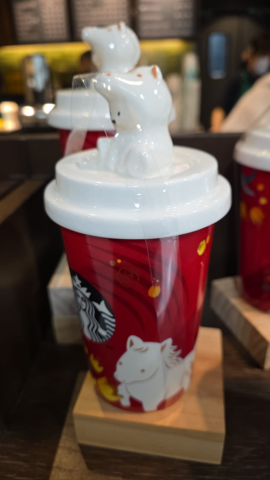 Starbucks 新年玻璃杯