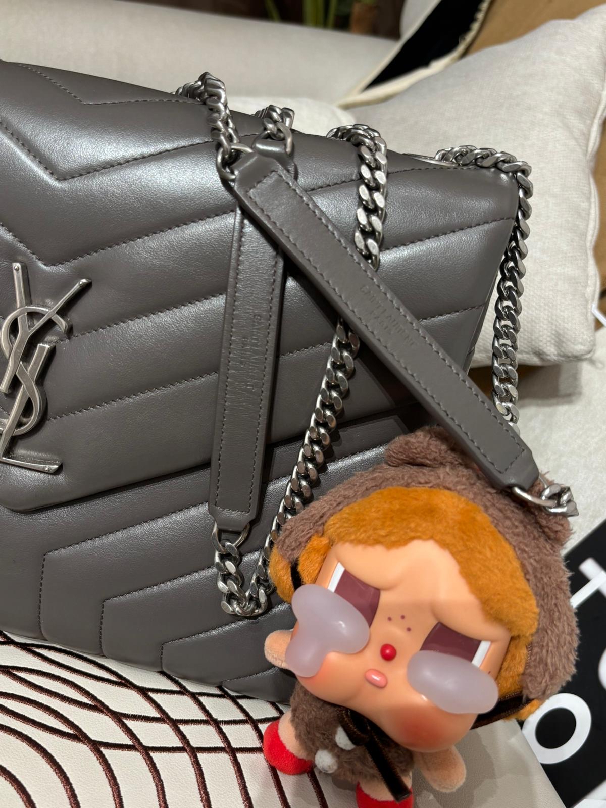 YSL Saint Laurent Loulou Grey Calfskin Chain Shoulder Bag  100%Authentic ,98%new  ✅ certificate card✅dust bag