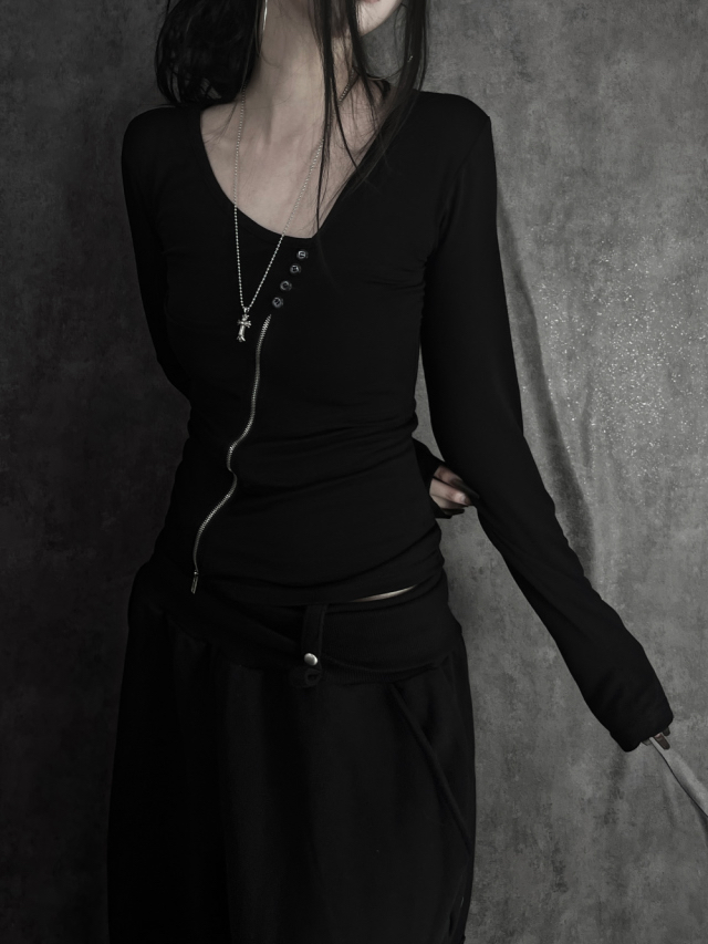 Asymmetric Zip Fitted Top