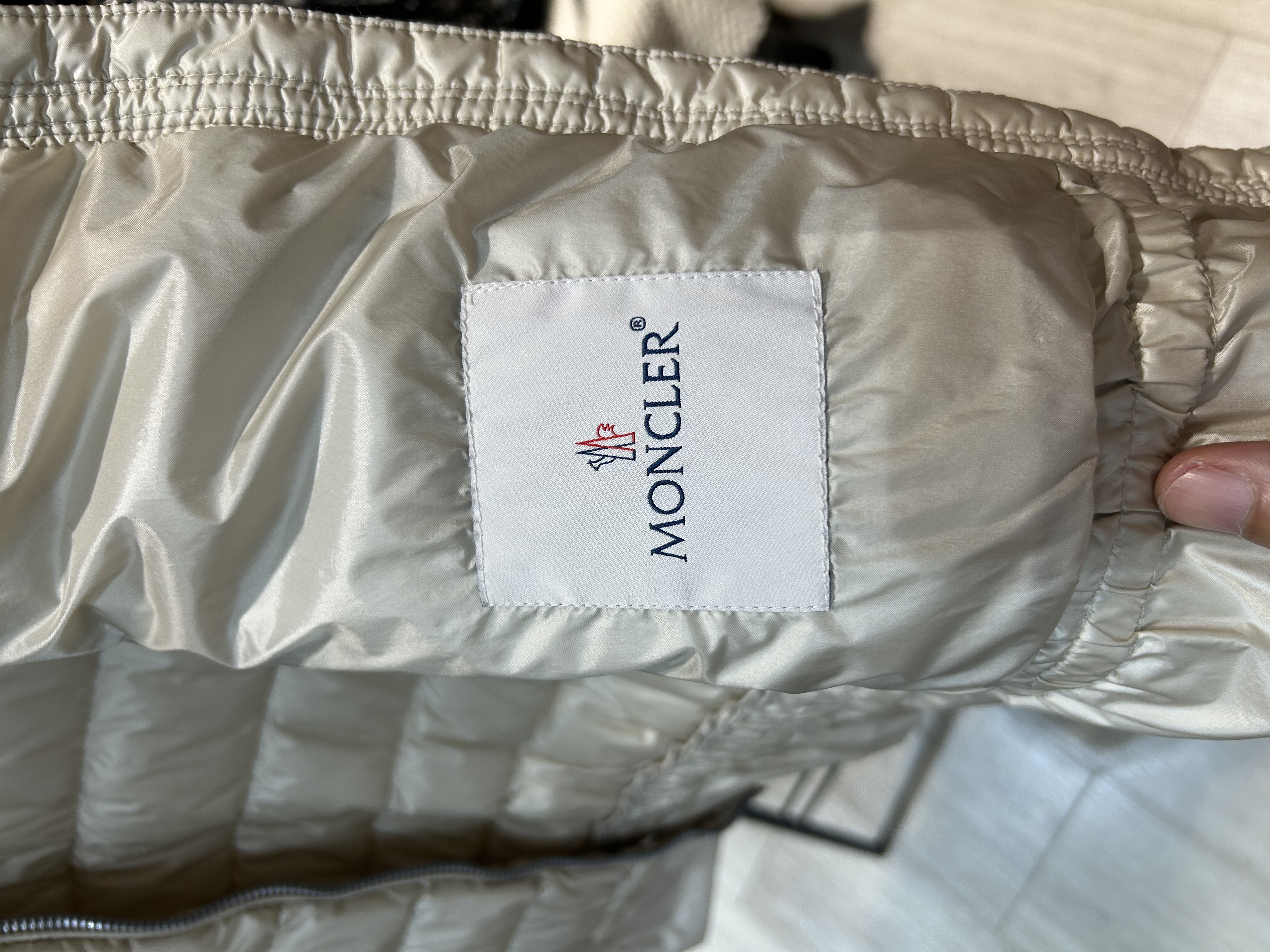 Moncler 羽絨外套 size: 152cm Down Jacket 100%Authentic,98%New