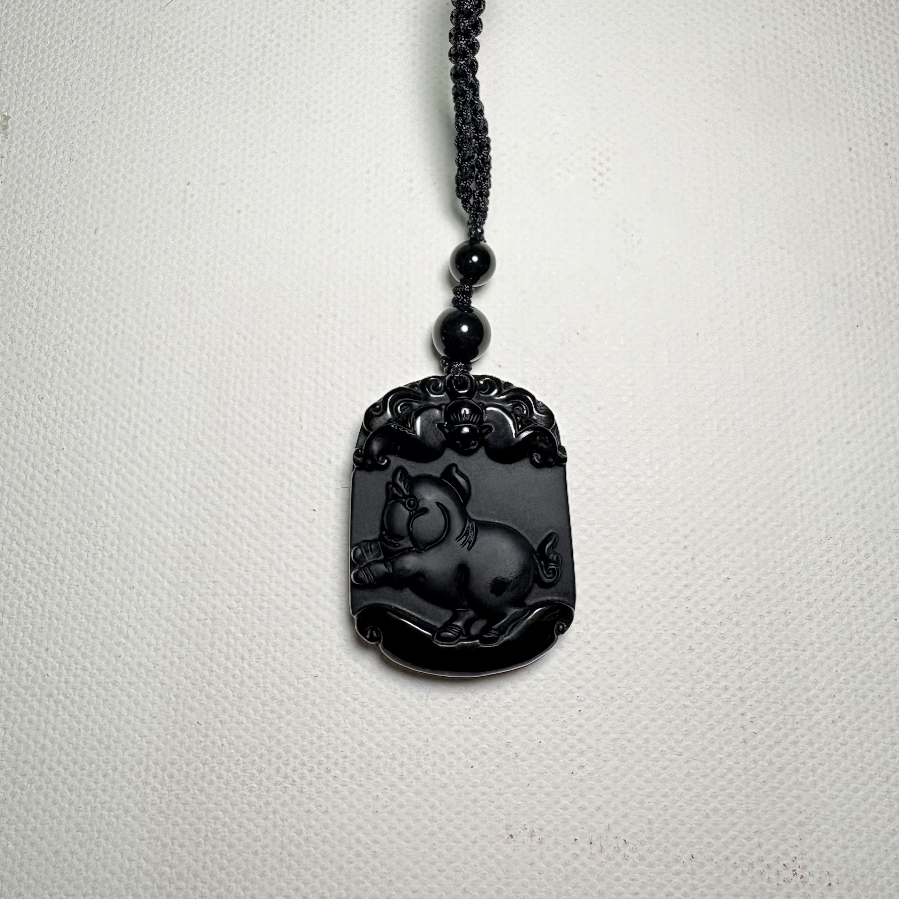 （豬型)生肖掛牌化太歲助運黑曜石飾物