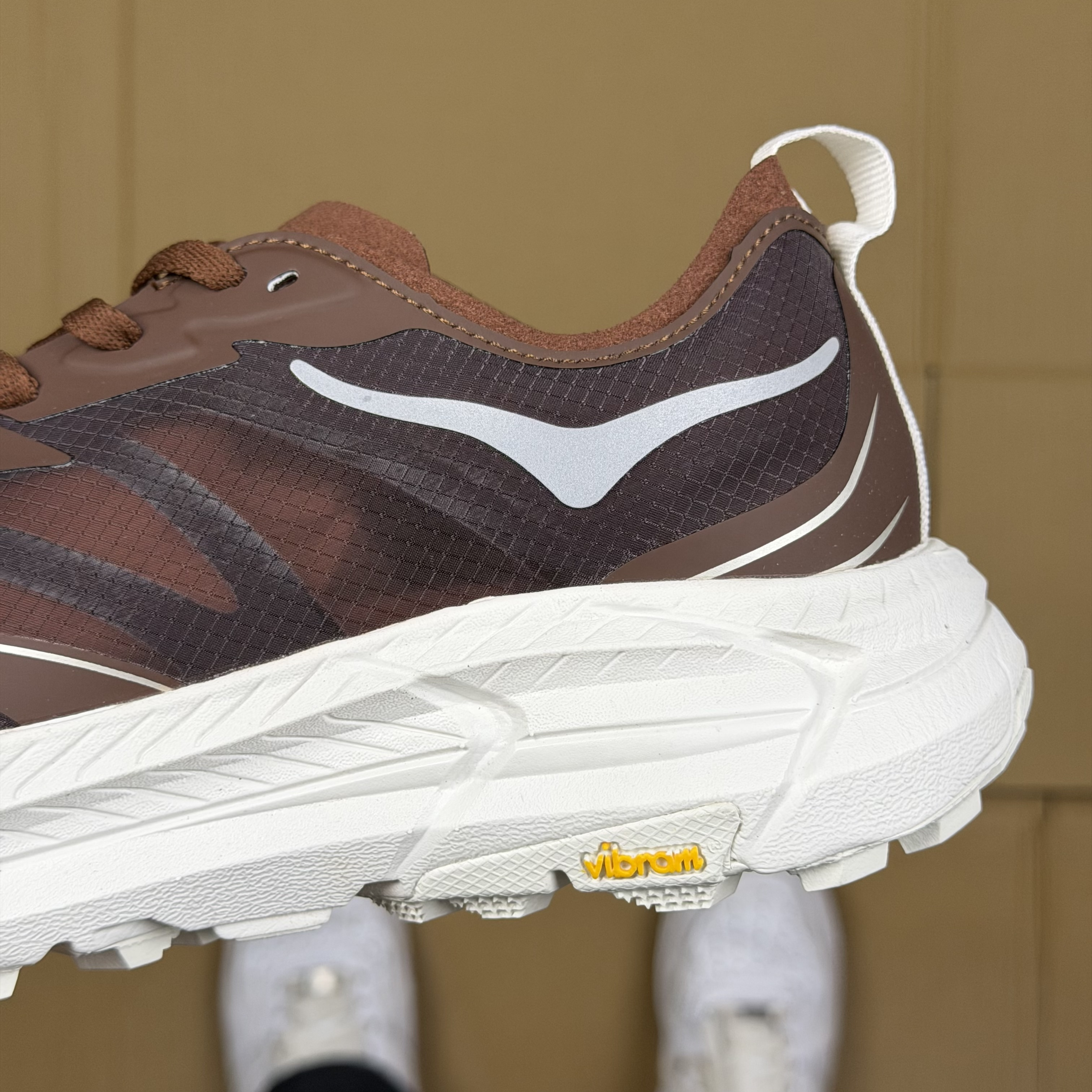HOKA Restore TC