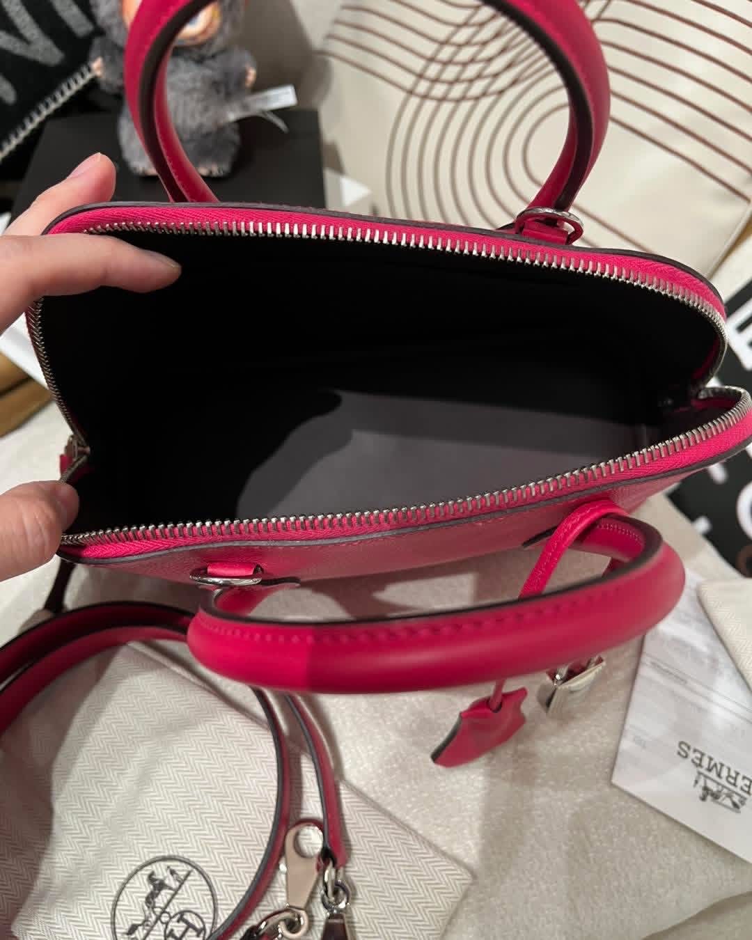 Hermes bolide 25,STAMP Z FRAMBOISE/ROUGE  100%Authentic,98%new ✅專門店收據✅Key Lock✅塵袋✅box 