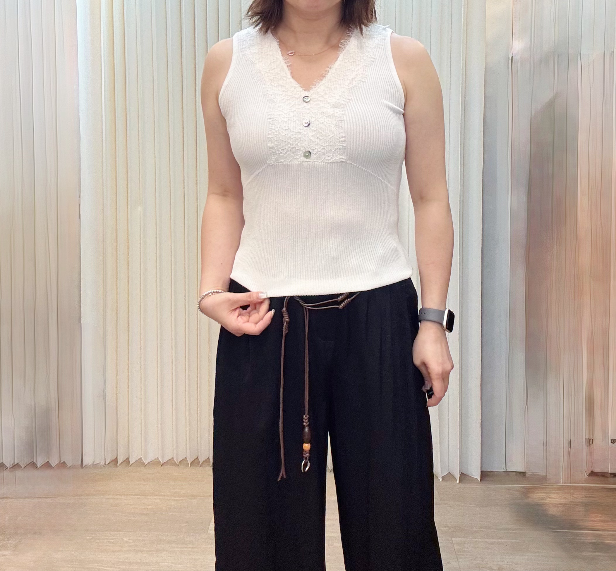 韓國V領針織背心 M584 04Pe59160