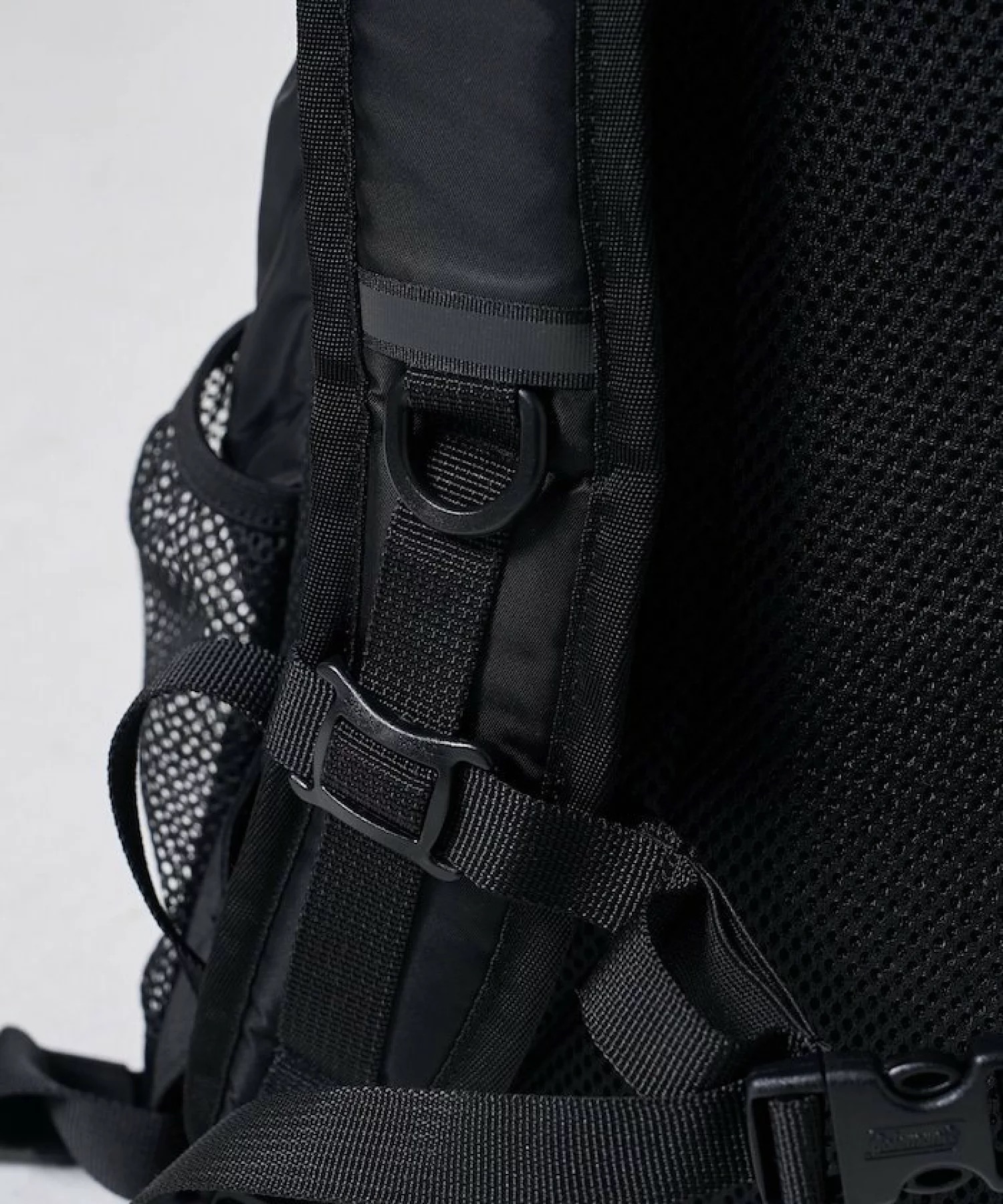 日本代購【 2026新商品 日本直送 FREAK'S STORE x Coleman 別注版 Walker 輕量尼龍 25L 背囊  |  FREAK'S STORE  Exclusive Walker 25L Backpack - Lightweight Nylon 】