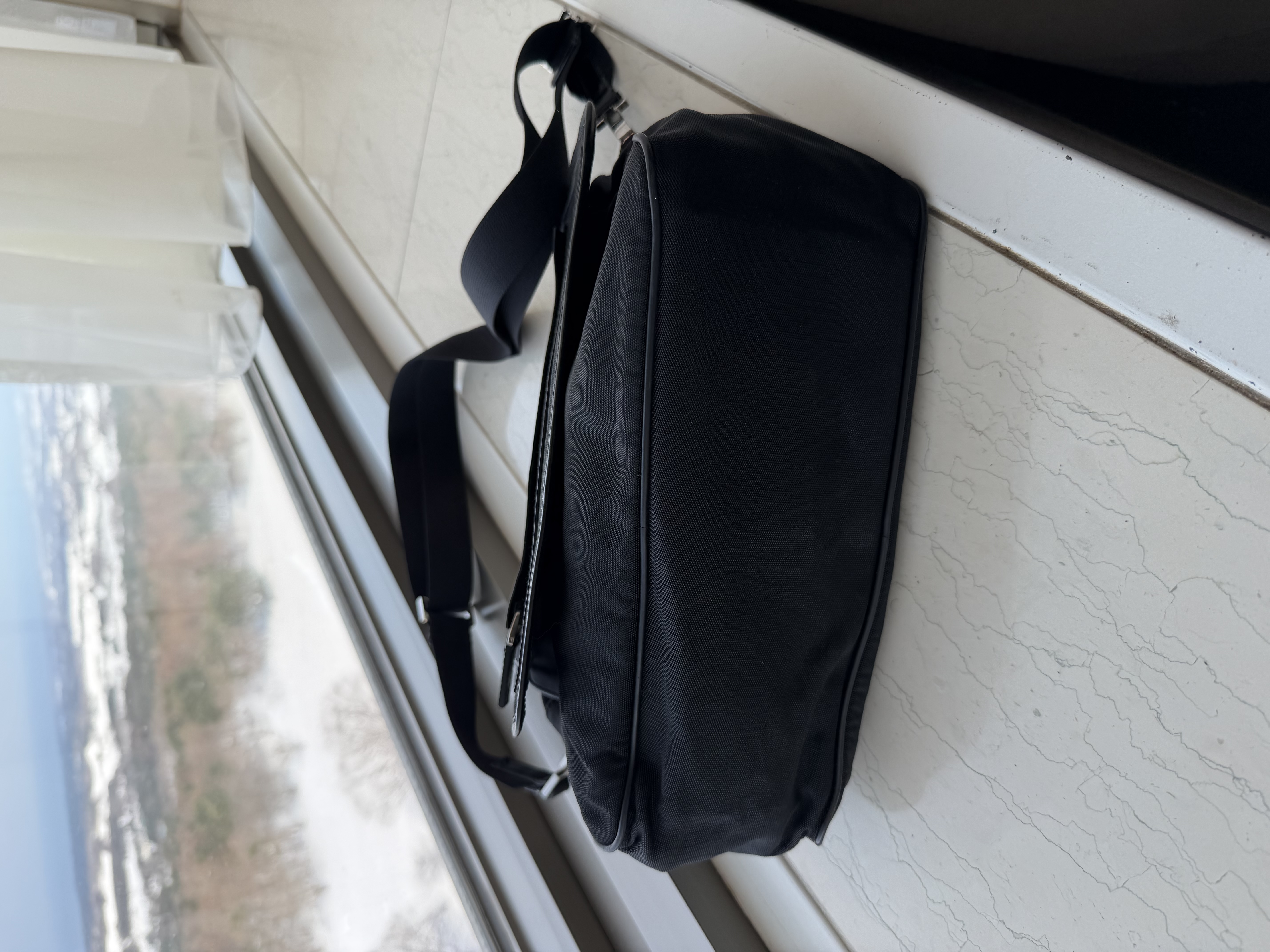 Gucci black黑色 nylon /leather crossbody bag 