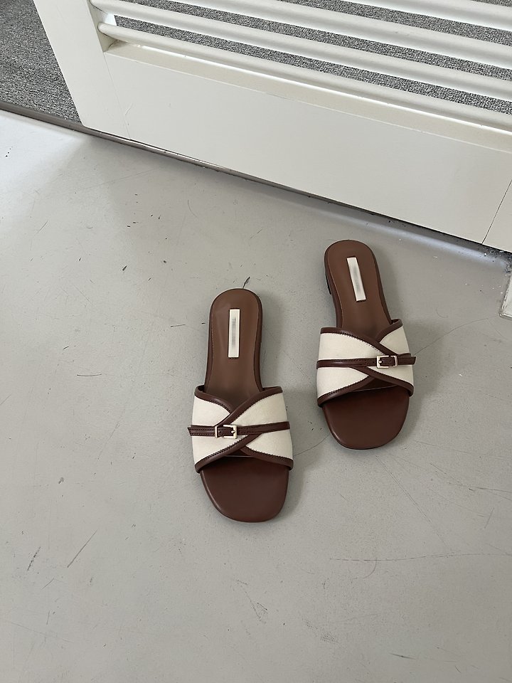 Contrast Canvas Sandals (2 colors)