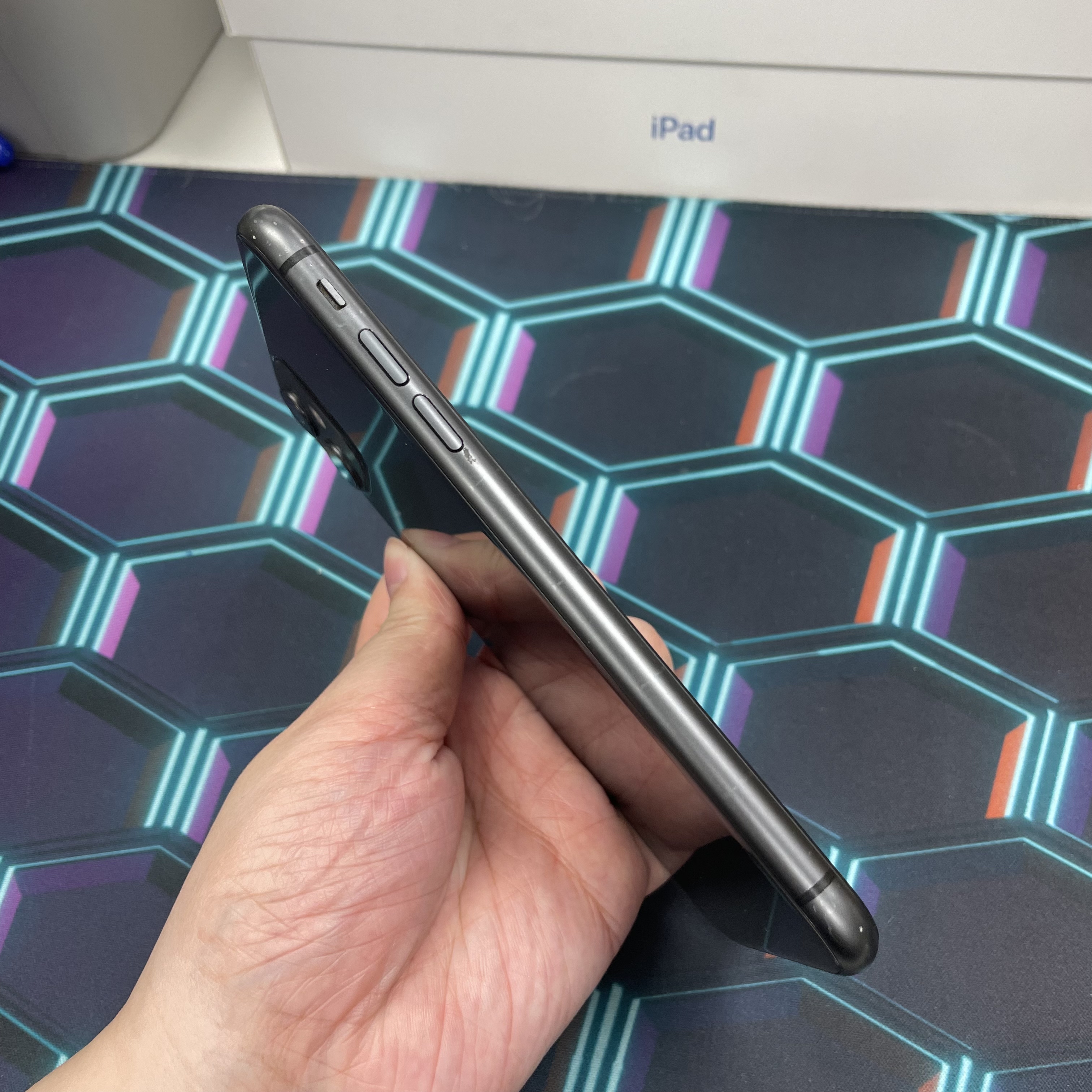 *5905 11 超靚機 128GB 電75 黑色 black 代用non