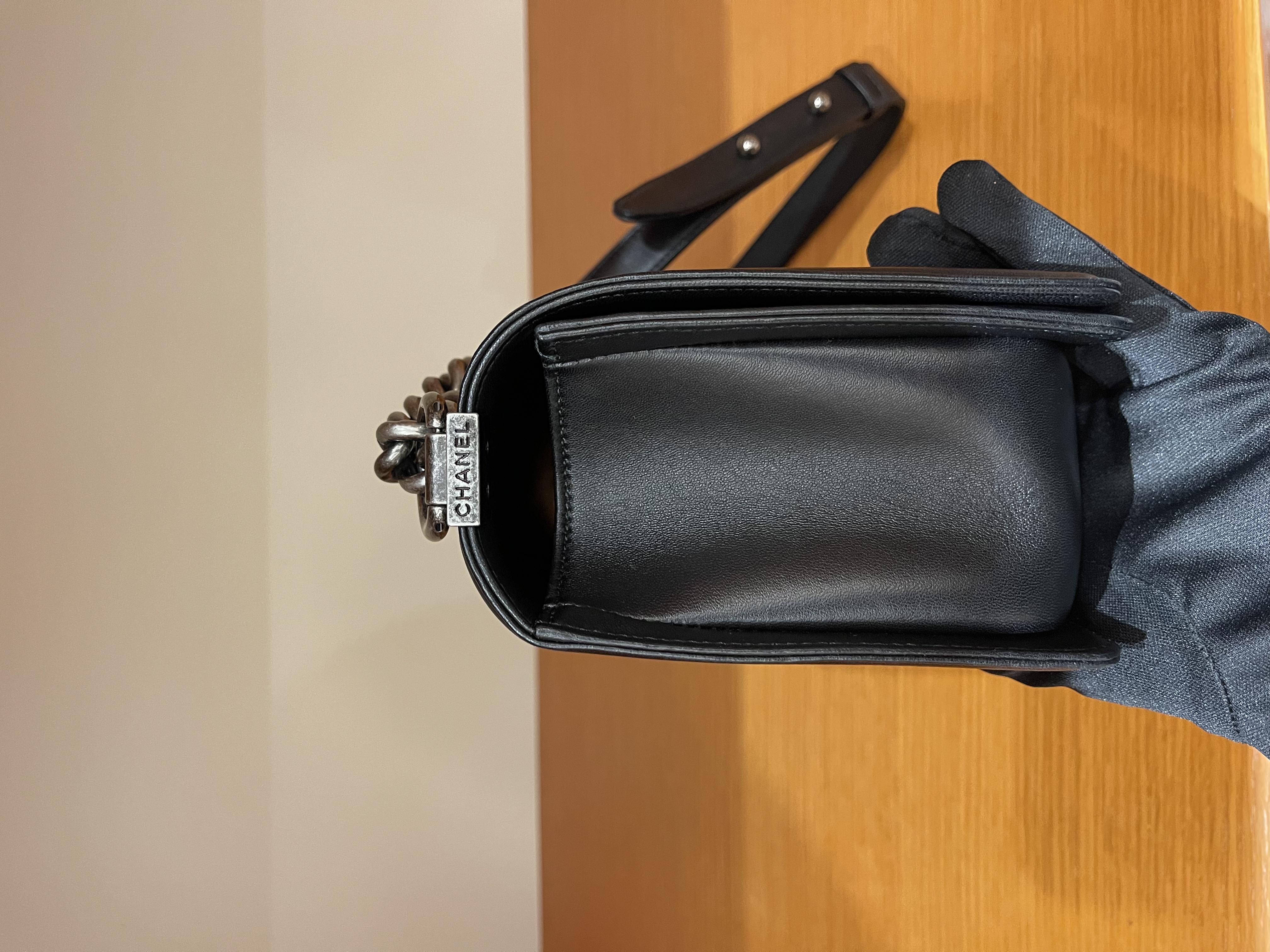 直播貨品 |  [1個-$100 2個-$300］ HH01