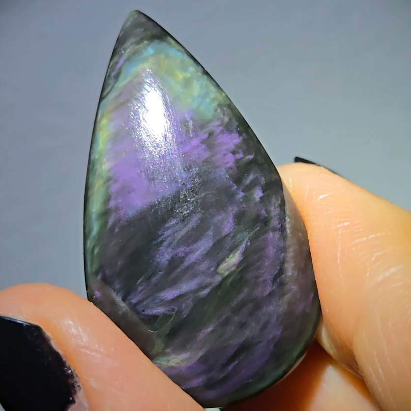 Velvet obsidian cabochon from Mexico - OB15