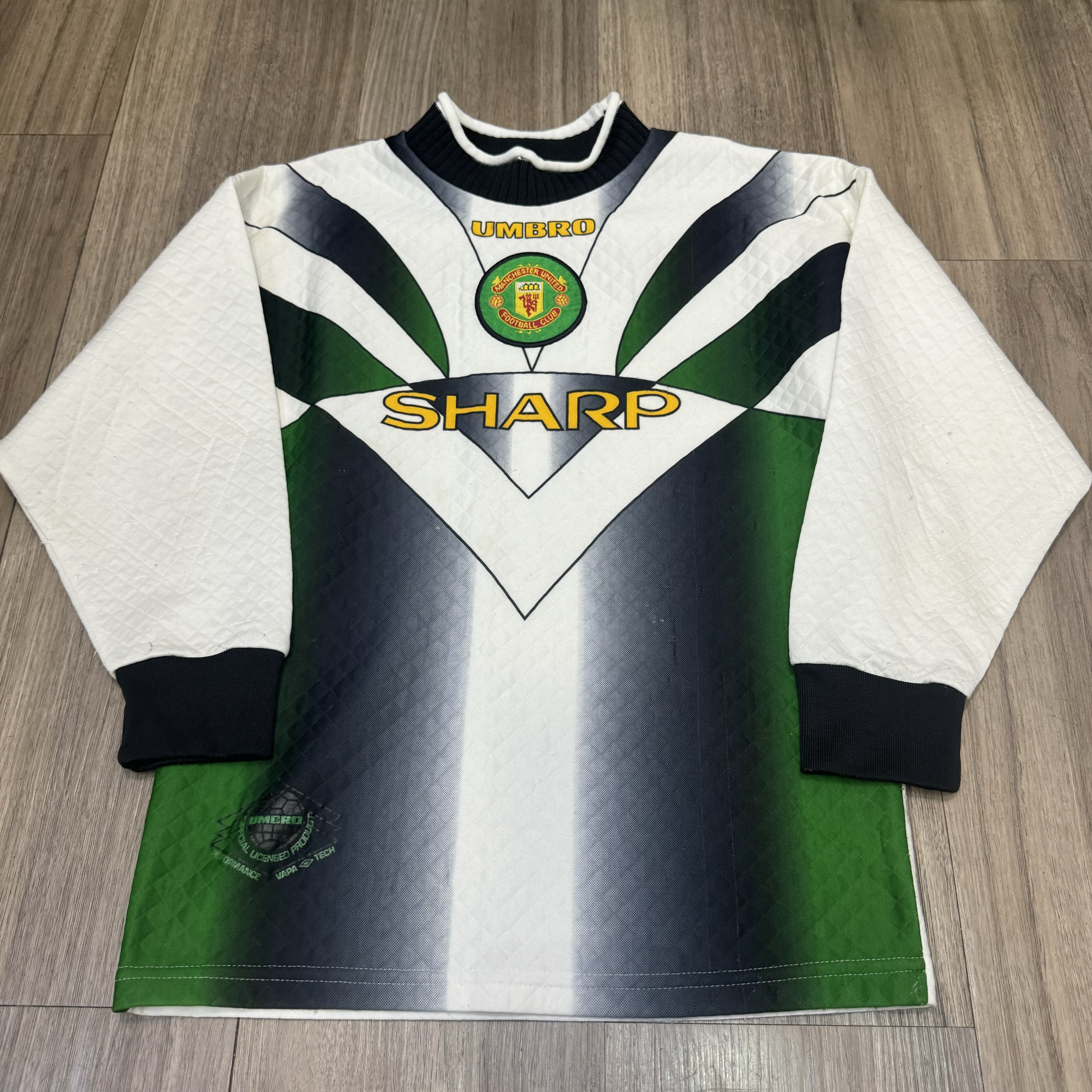 (Youth size)Manchester United 96/97 gk shirt