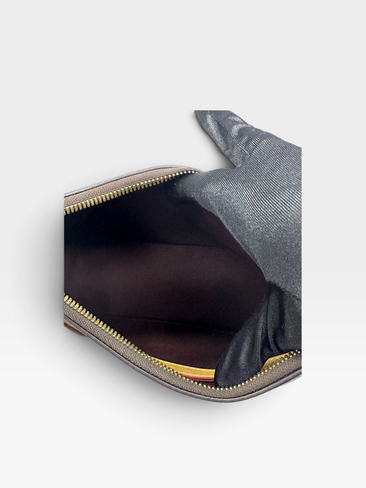 Pre-Owned LV Boulogne / Product Code: 092405