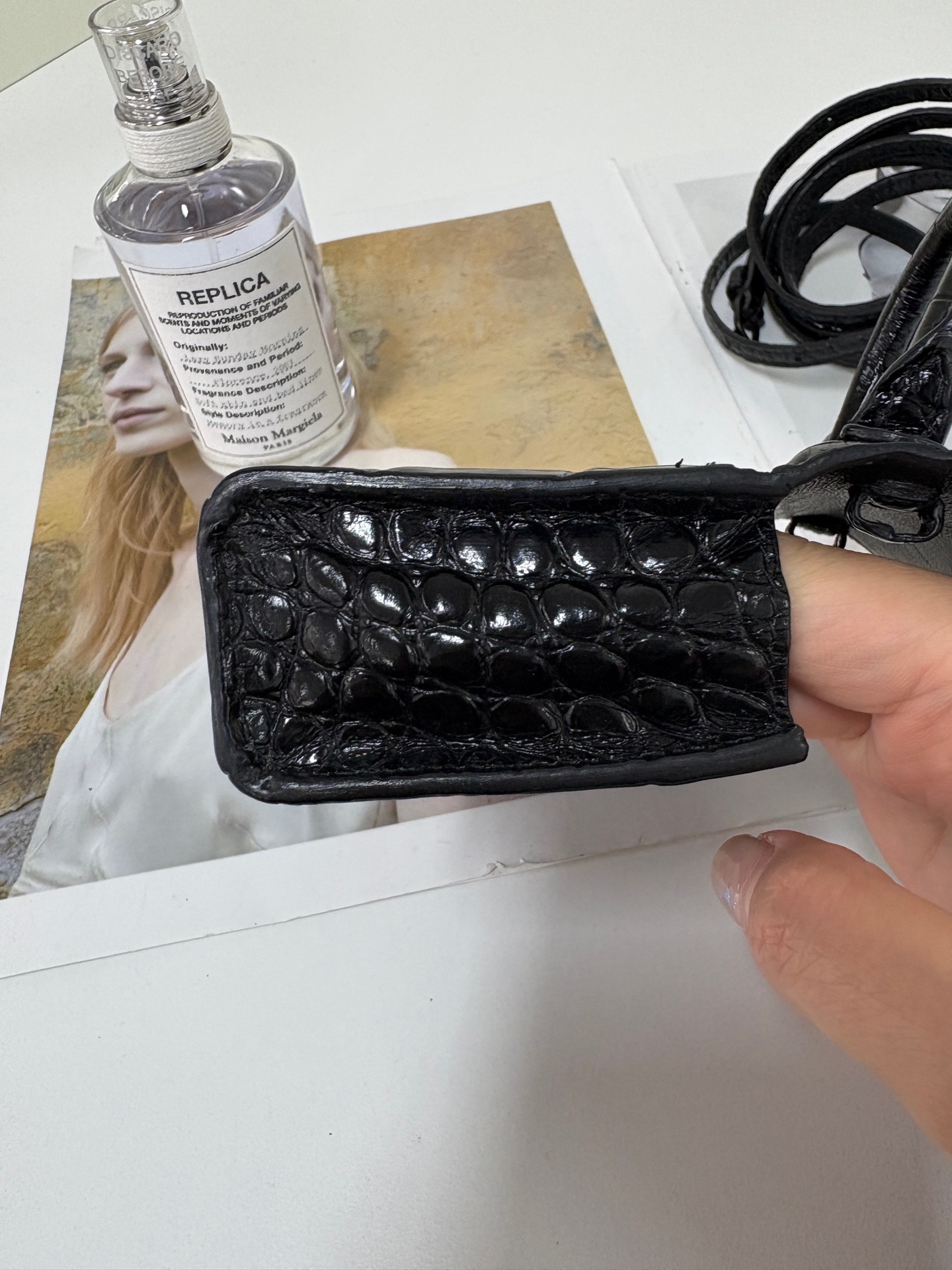 【預訂貨品】巴黎世家鰐魚紋mini沙漏包