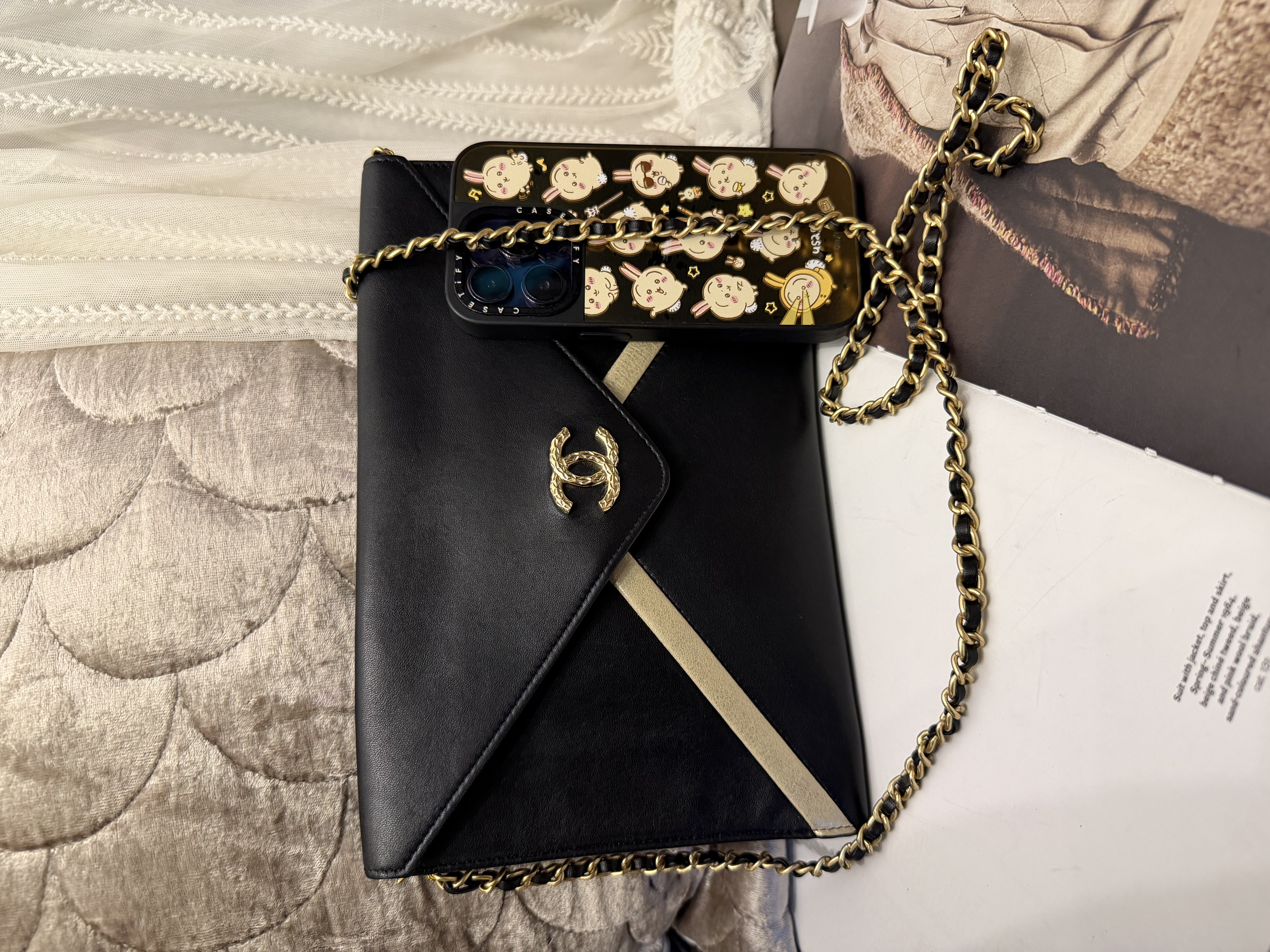 chanel cc black ENVELOPE flap clutch black lamb GHW