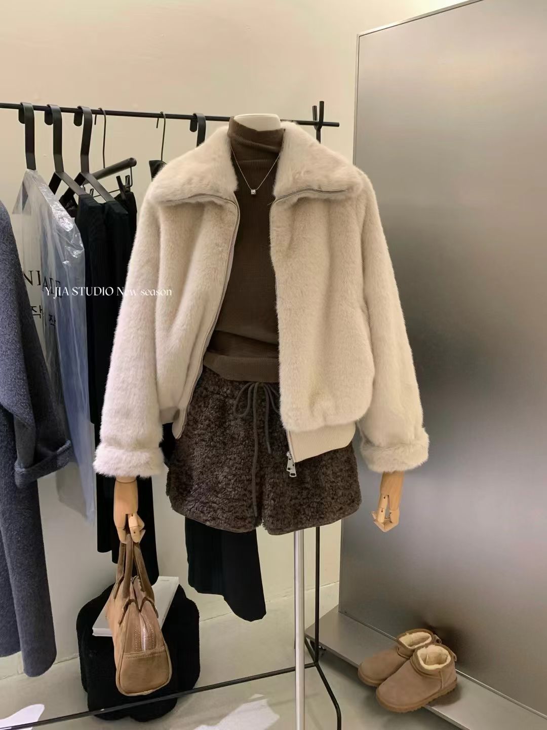 4428 巴黎恋人毛衣短外套冬装