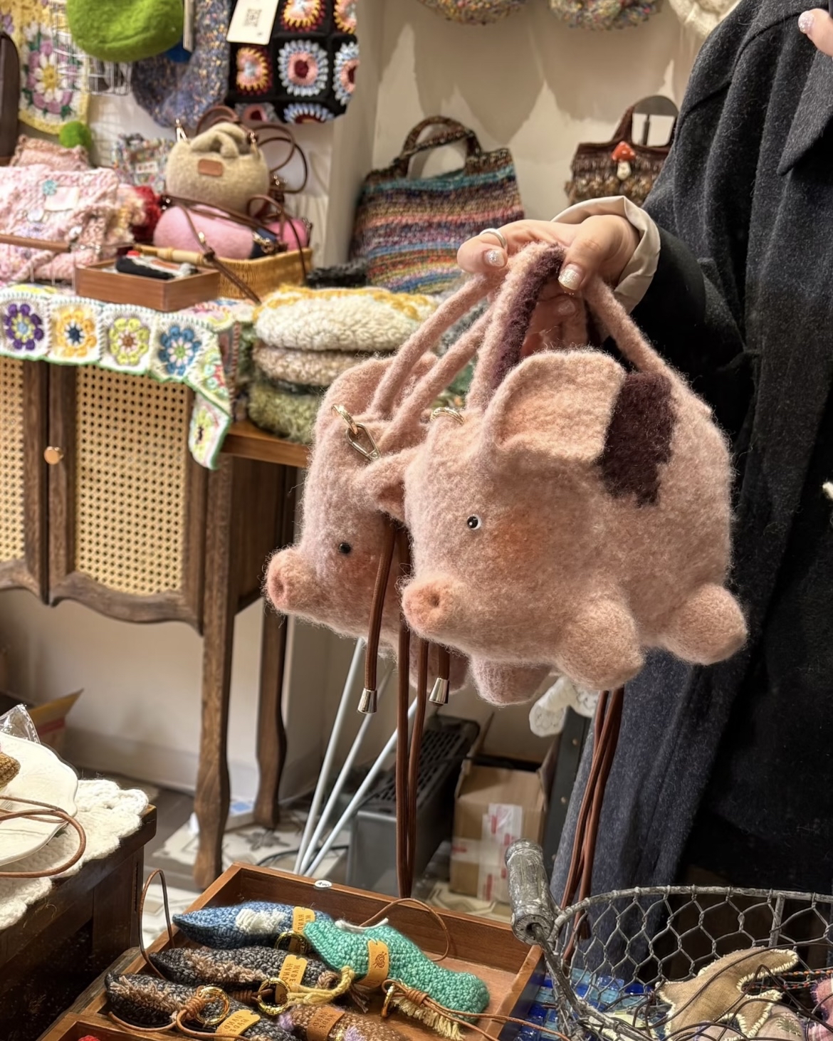 羊毛氈立體小豬兩用包(落單後手工訂製 需要等待1-2個月 ）