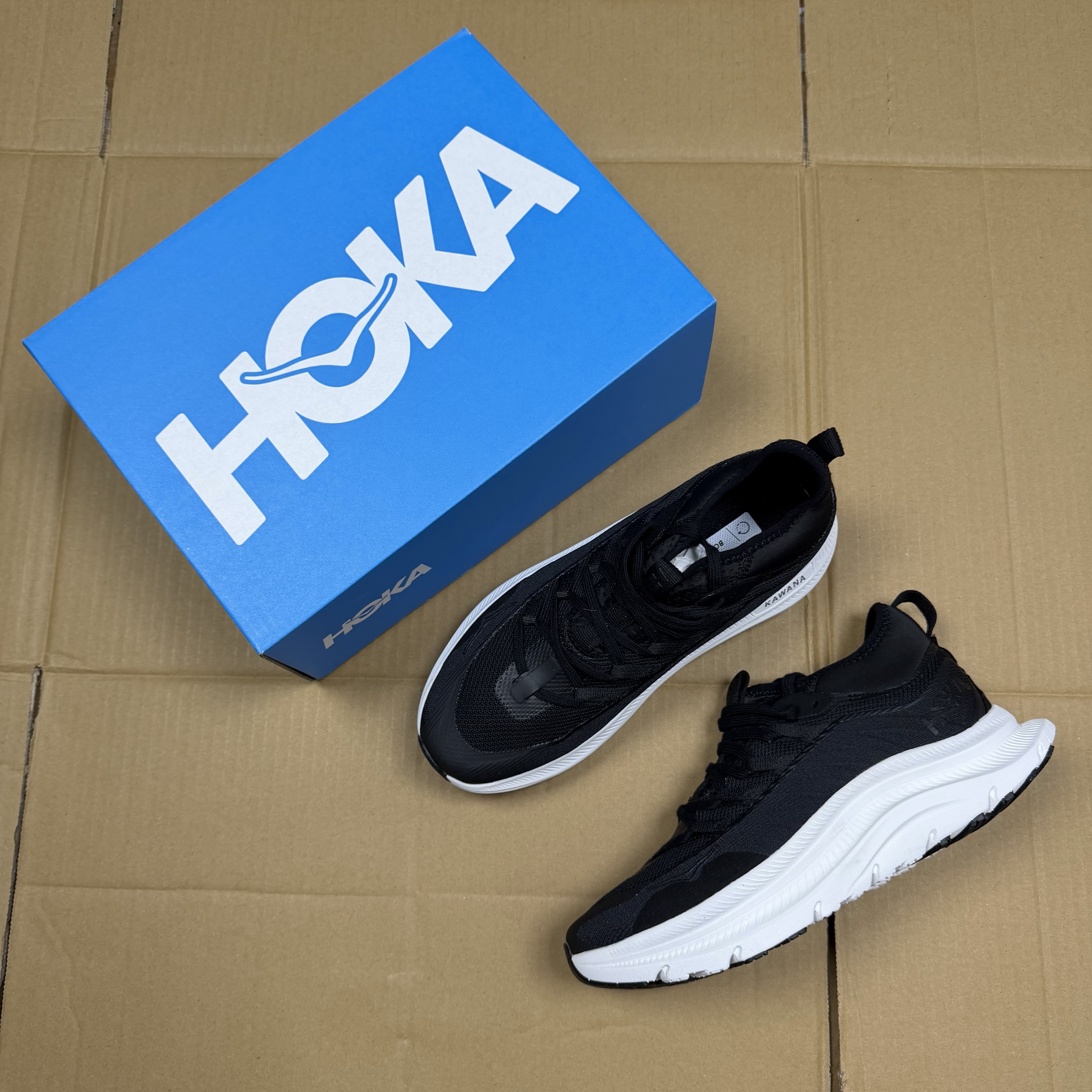 Hoka One One Kawana Mid