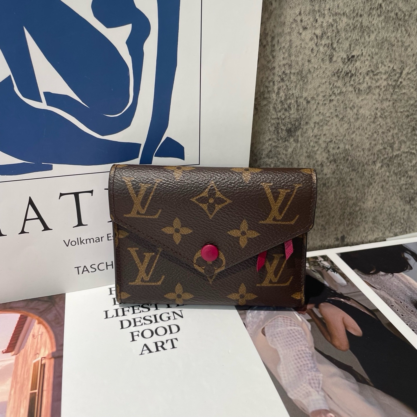 【預訂貨品】LV 紅色豆豆銀包