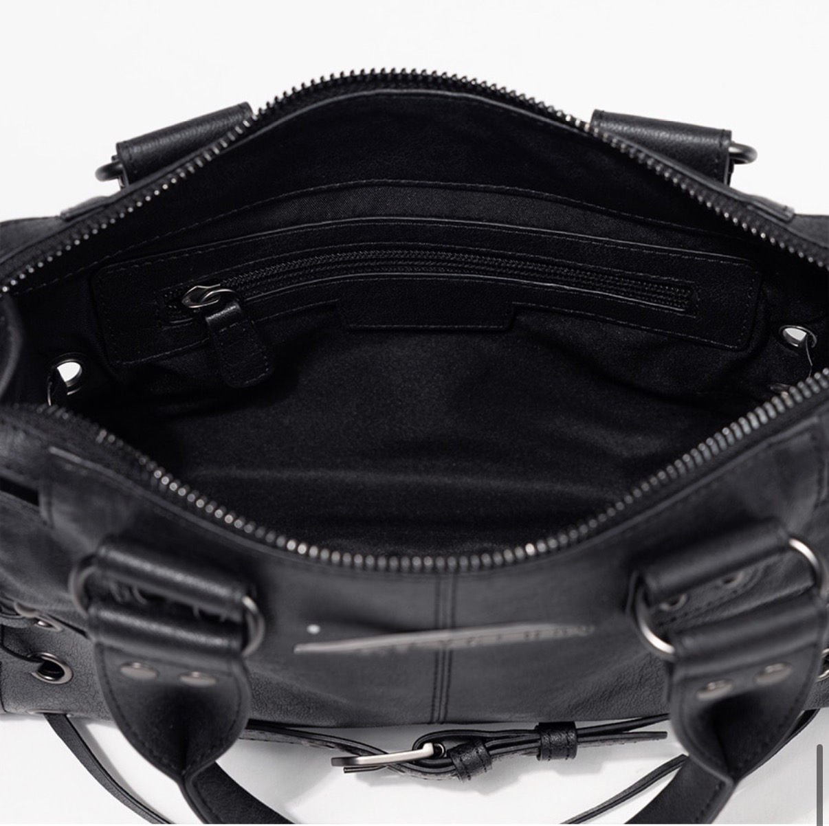 Fancyclub BELTED WASHING LEATHER MINI BAG (BLACK) F26QE991